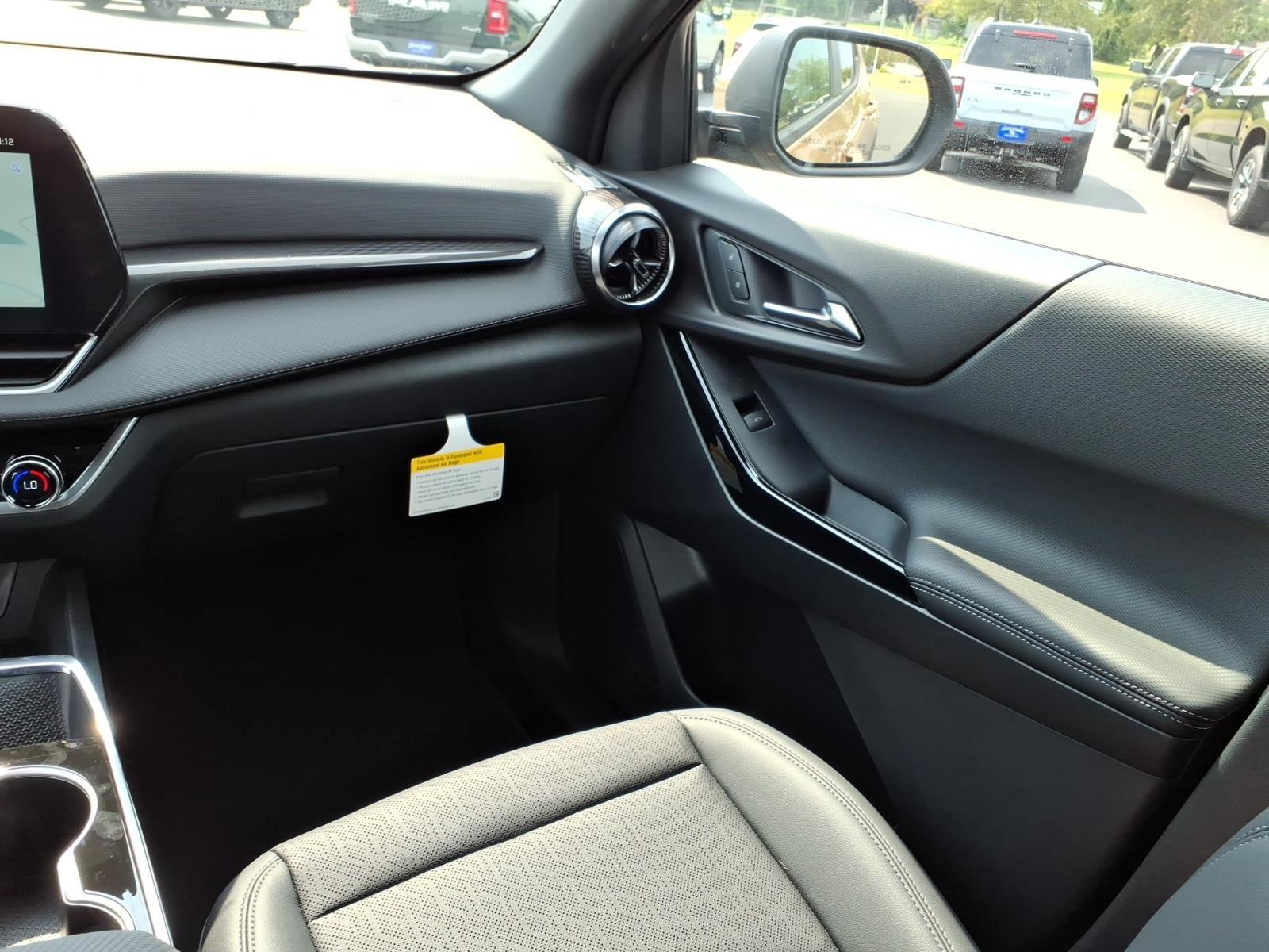2027 Chevrolet Equinox AWD LT:2703