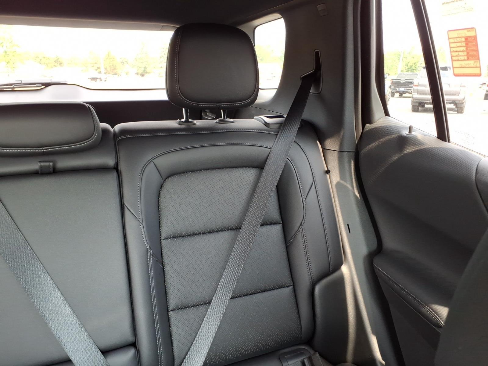 2027 Chevrolet Equinox AWD LT:2703