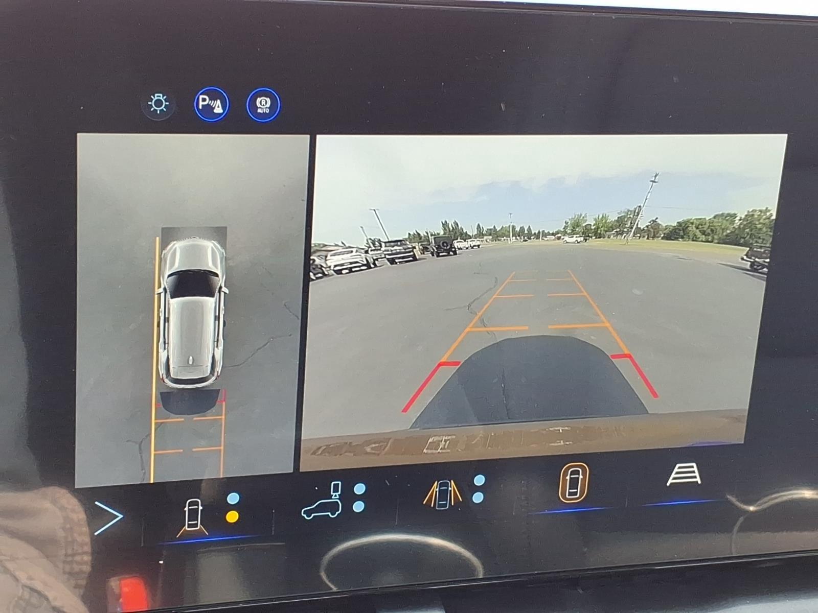 2027 Chevrolet Equinox AWD LT:2703