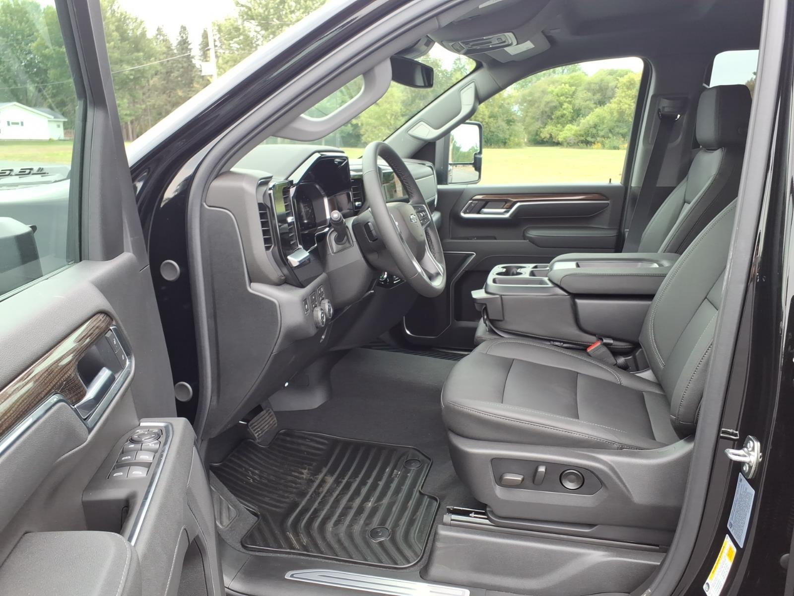 2026 Chevrolet Silverado 2500HD LT:02669
