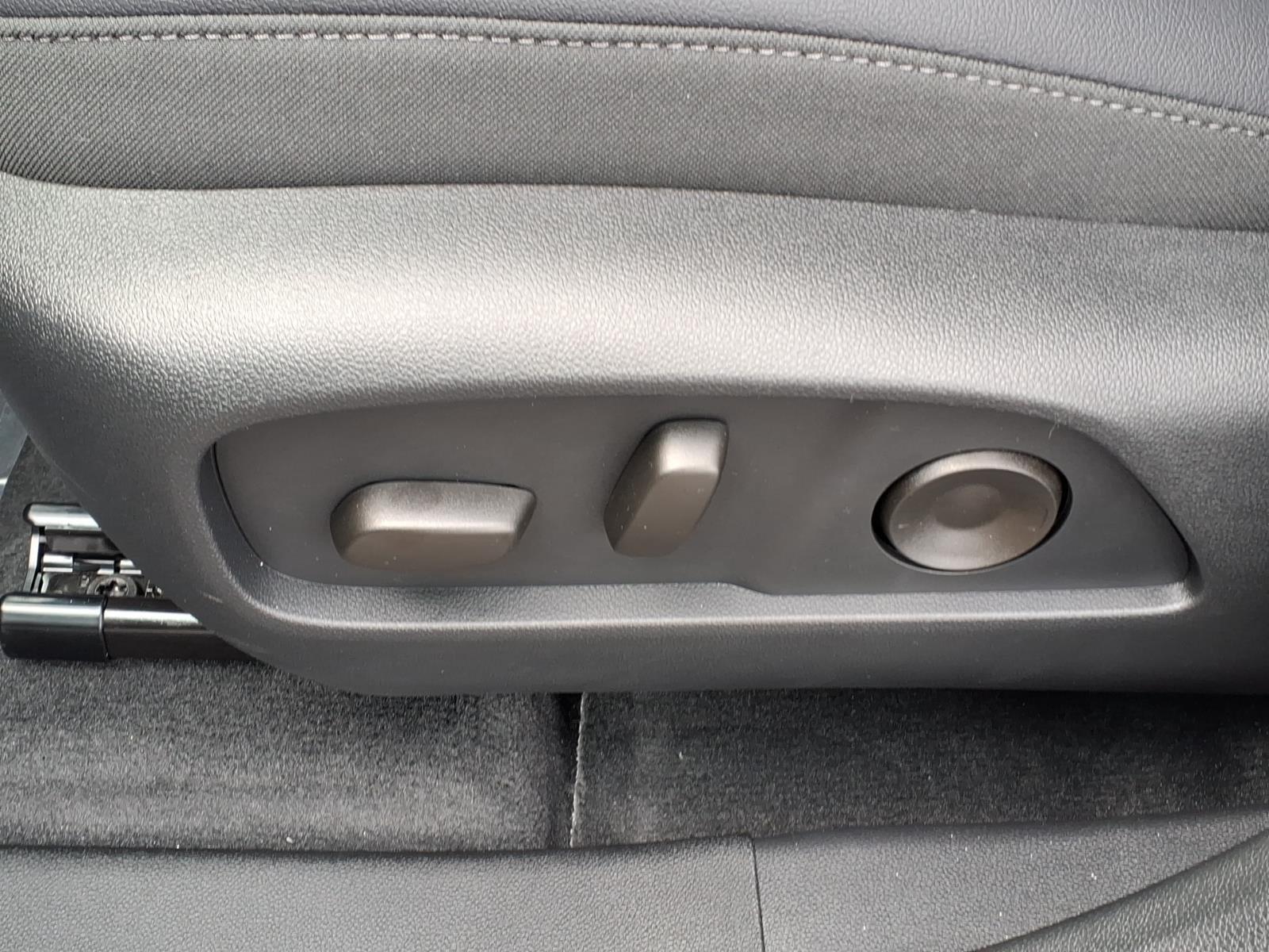 2027 Chevrolet Equinox AWD LT:2705
