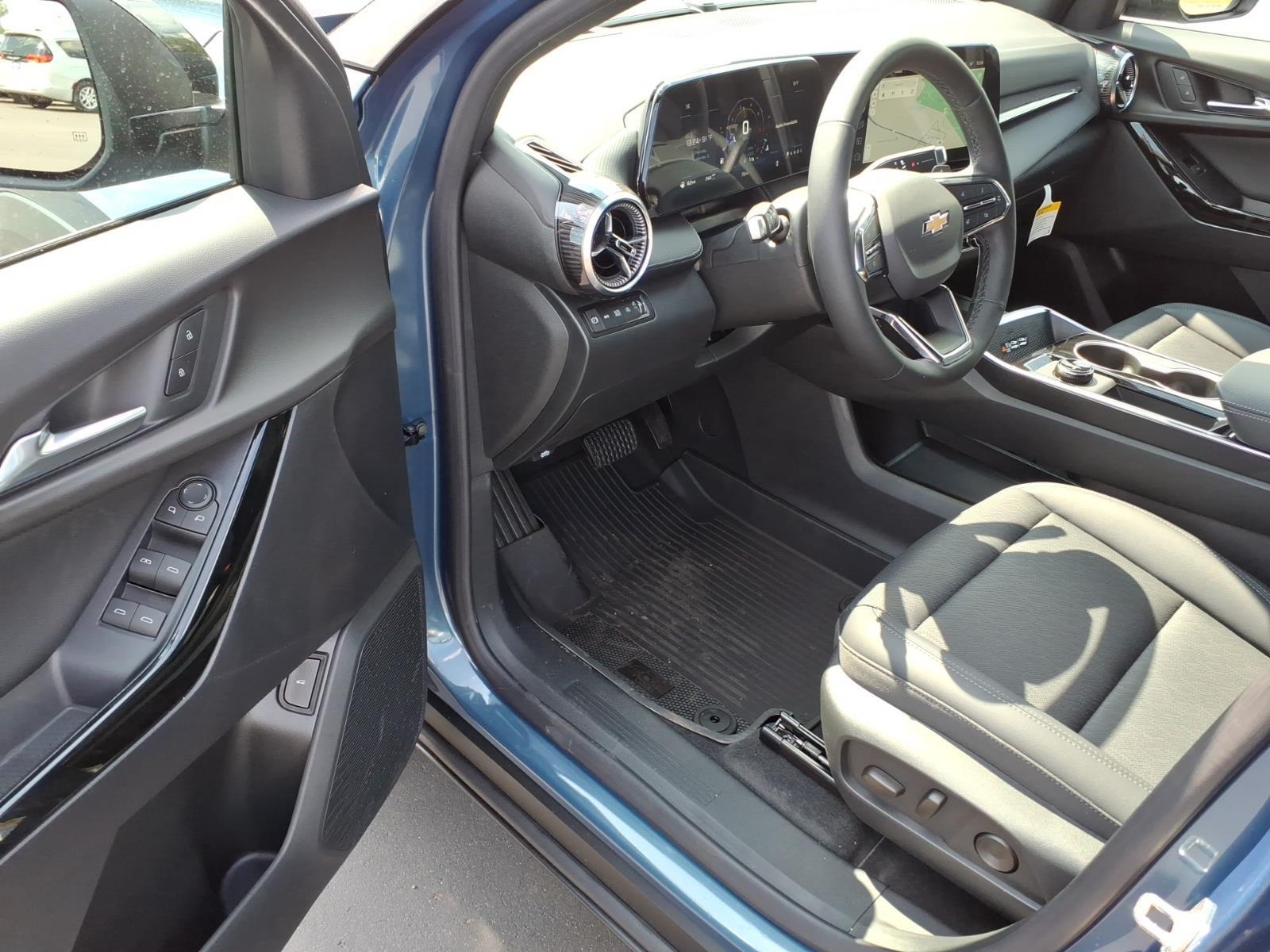2027 Chevrolet Equinox AWD LT:2703W