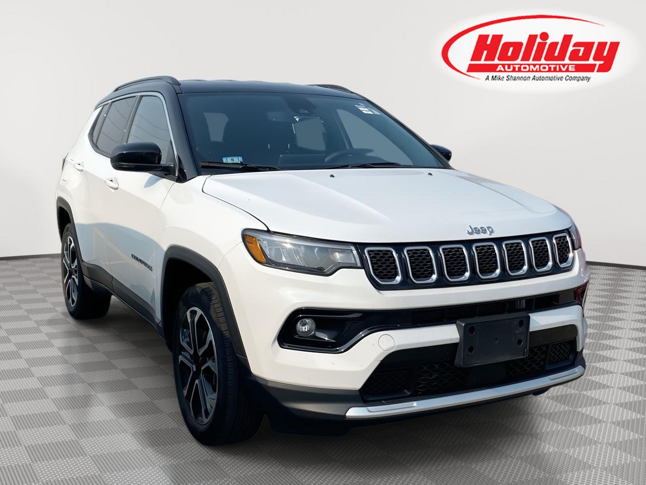 Bright White Clearcoat 2023 Jeep Compass SUV / Crossover Four-Wheel Drive 8-Speed Automatic