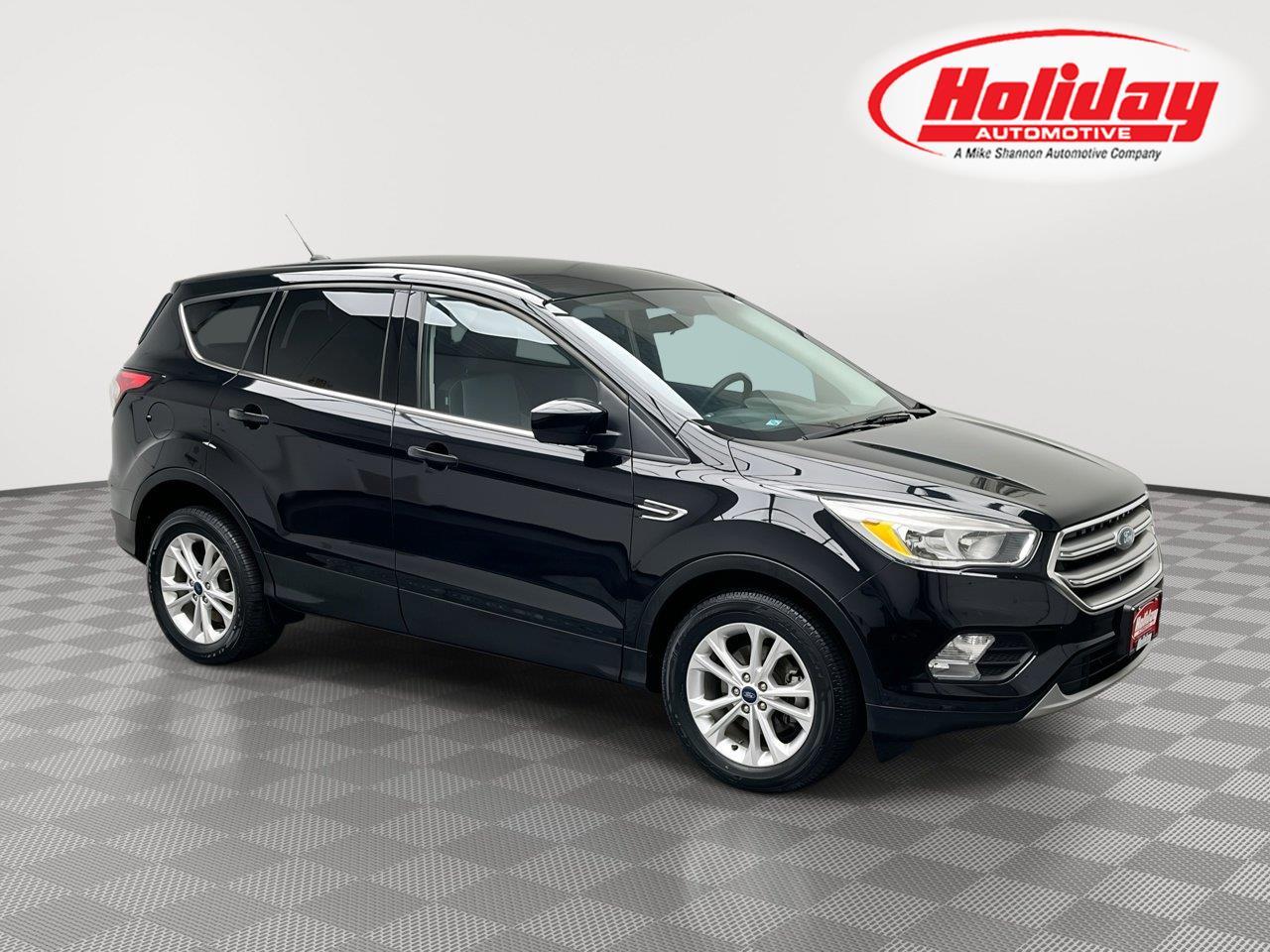 Shadow Black 2017 Ford Escape SUV / Crossover Front-Wheel Drive 6-Speed Automatic