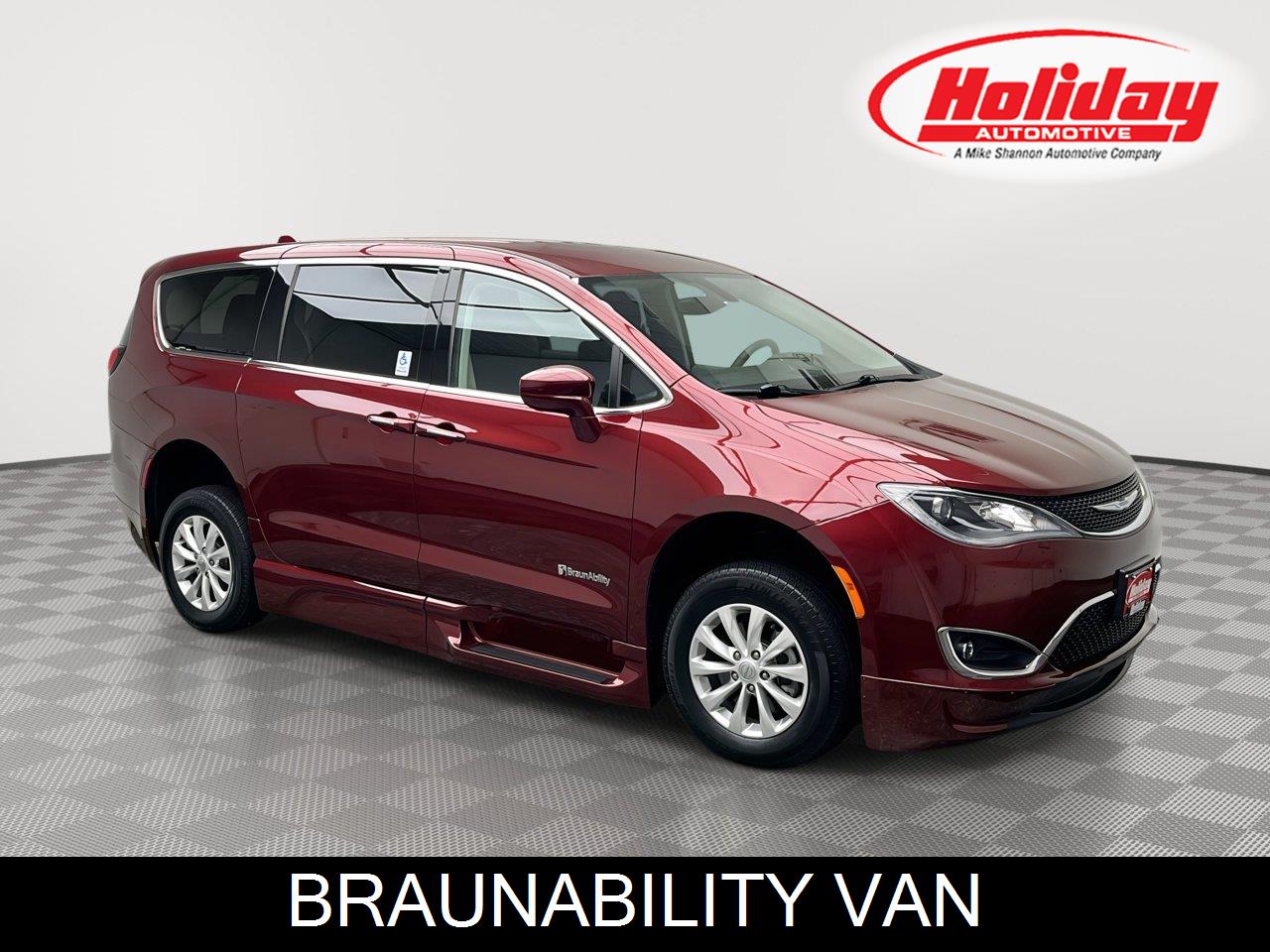 2018 Chrysler Pacifica Touring Plus FWD