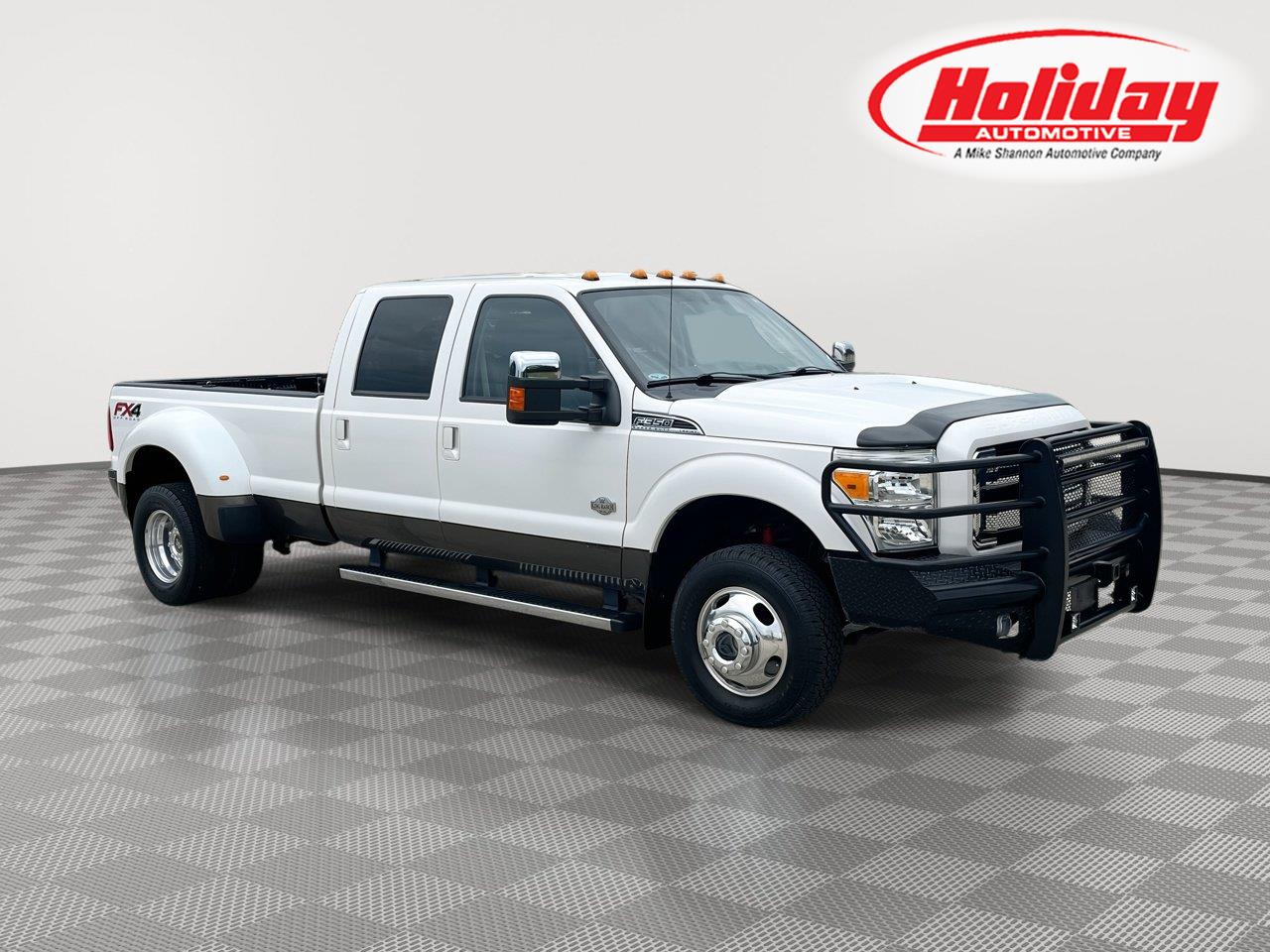 2015 Ford F-350 Super Duty King Ranch Crew Cab LB DRW 4WD