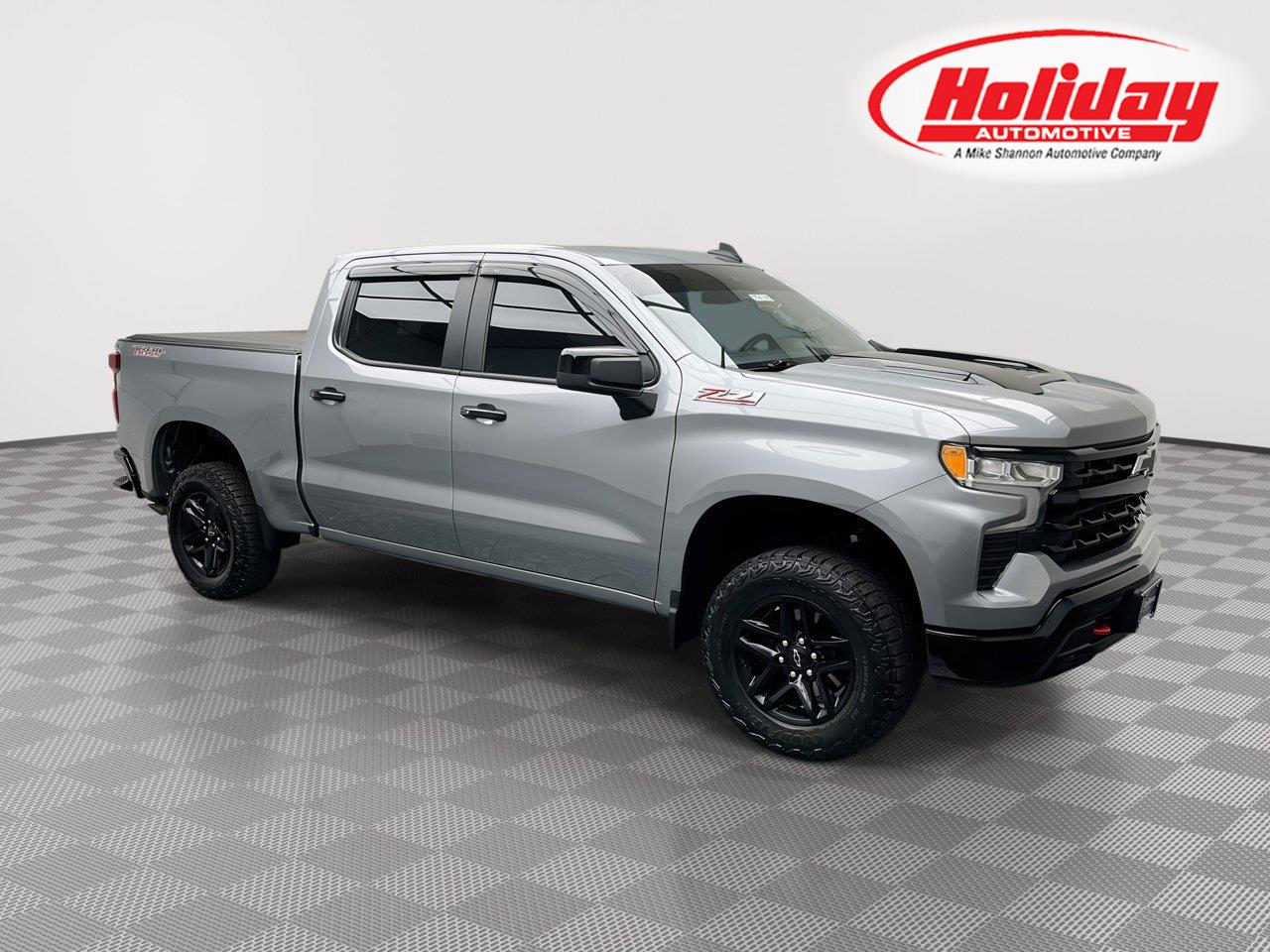Sterling Gray Metallic 2023 Chevrolet Silverado 1500 Pickup Truck Four-Wheel Drive 8-Speed Automatic