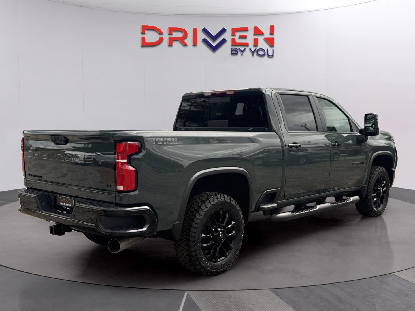 View vehicle photo 5