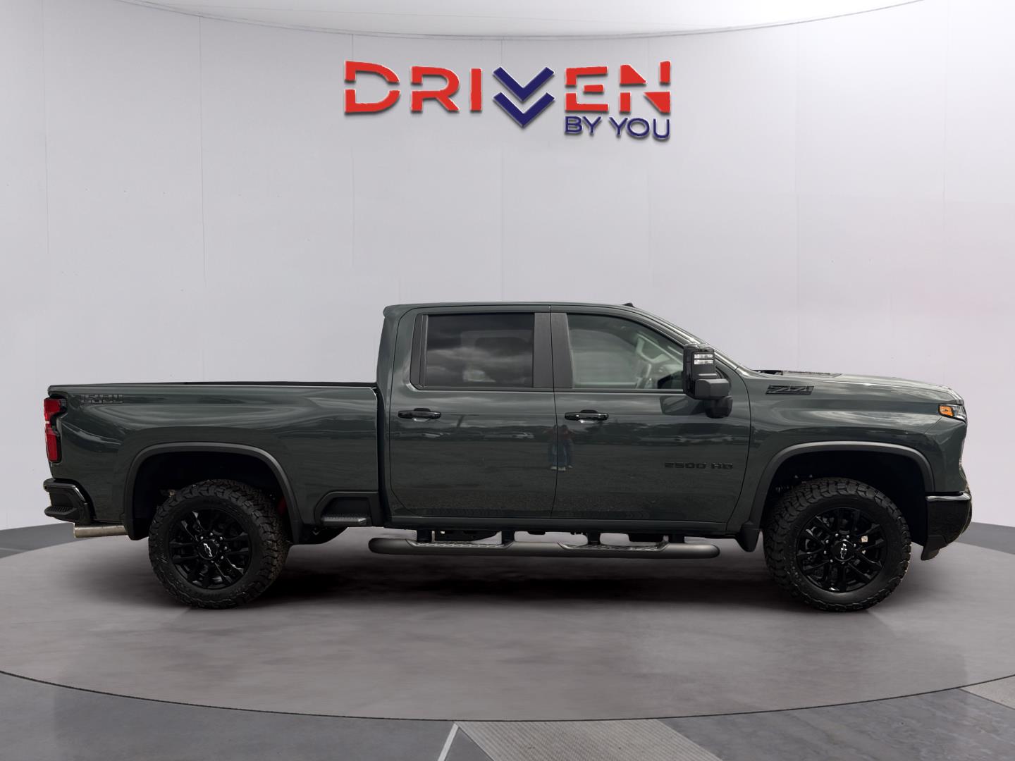 View vehicle photo 6