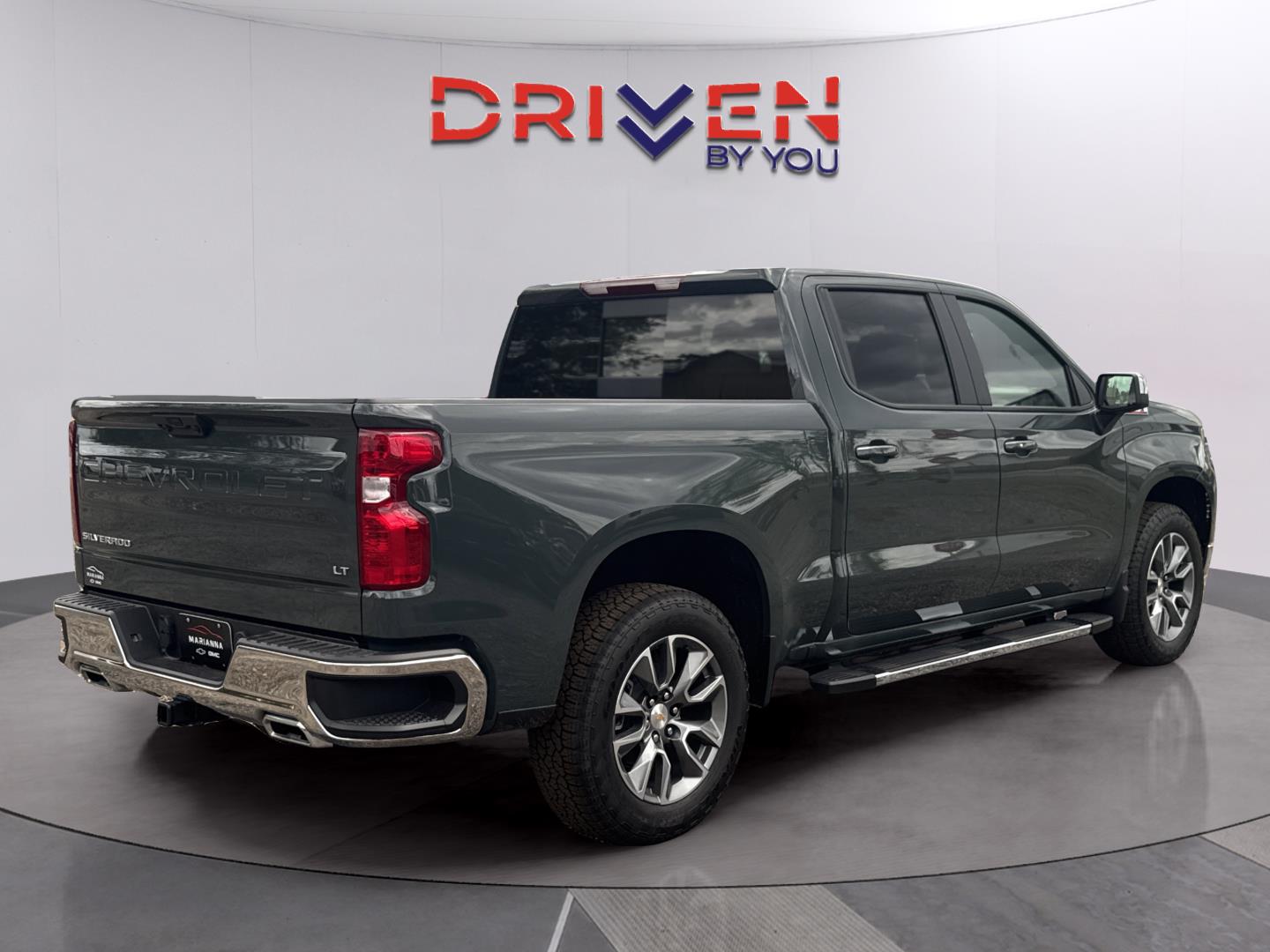 View vehicle photo 5