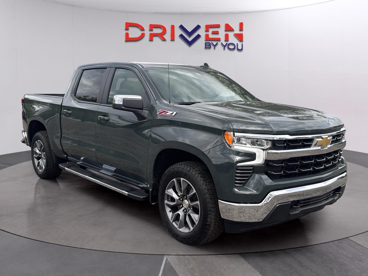 View vehicle photo 7