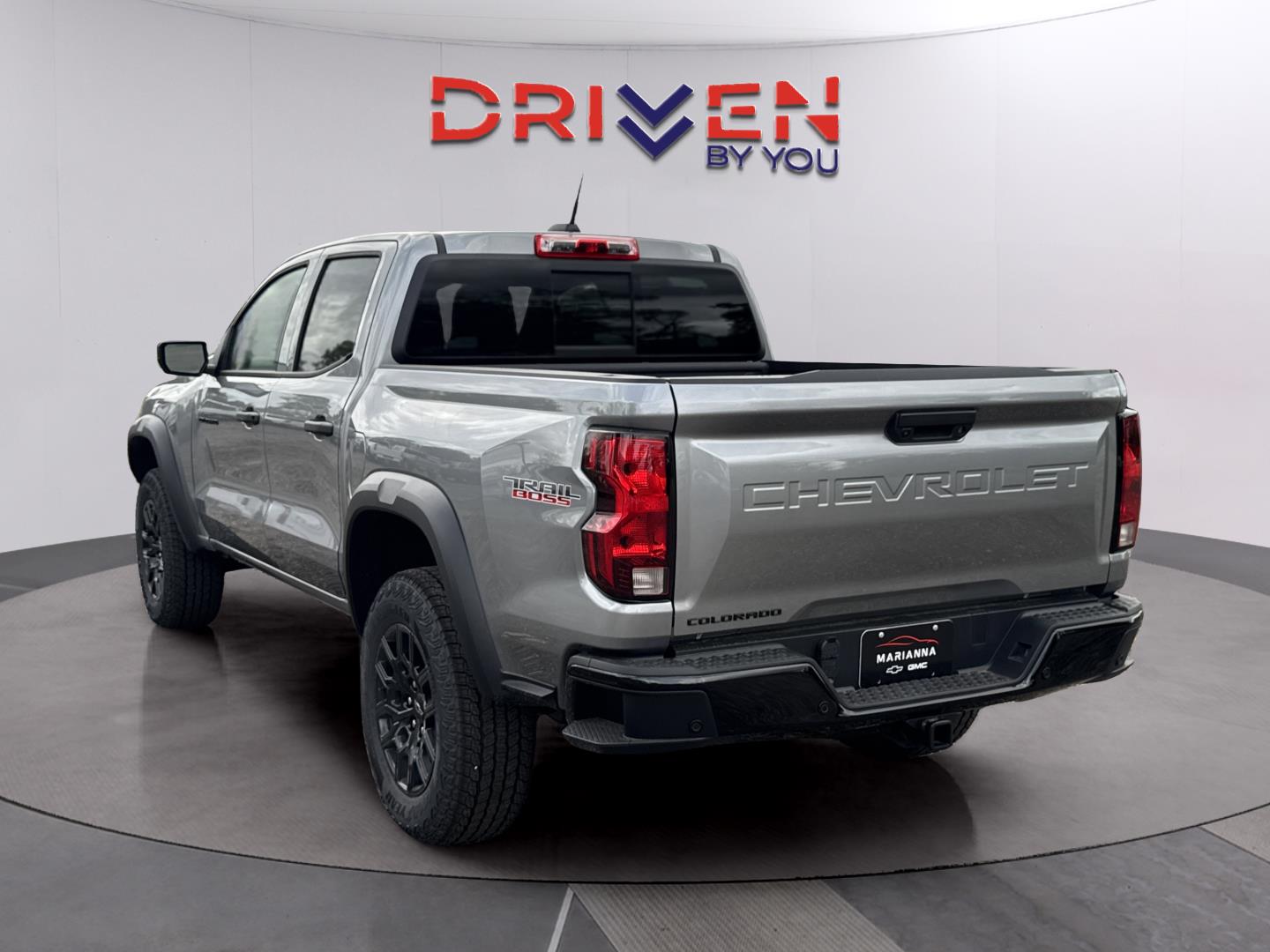 View vehicle photo 2