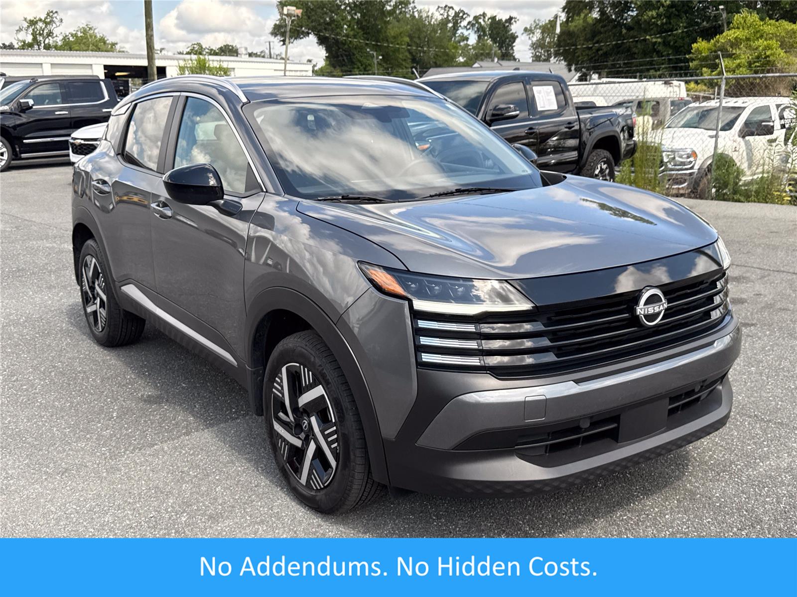 Gray (Gun Metallic) 2026 Nissan Kicks SUV / Crossover Front-Wheel Drive Continuously Variable Transmission