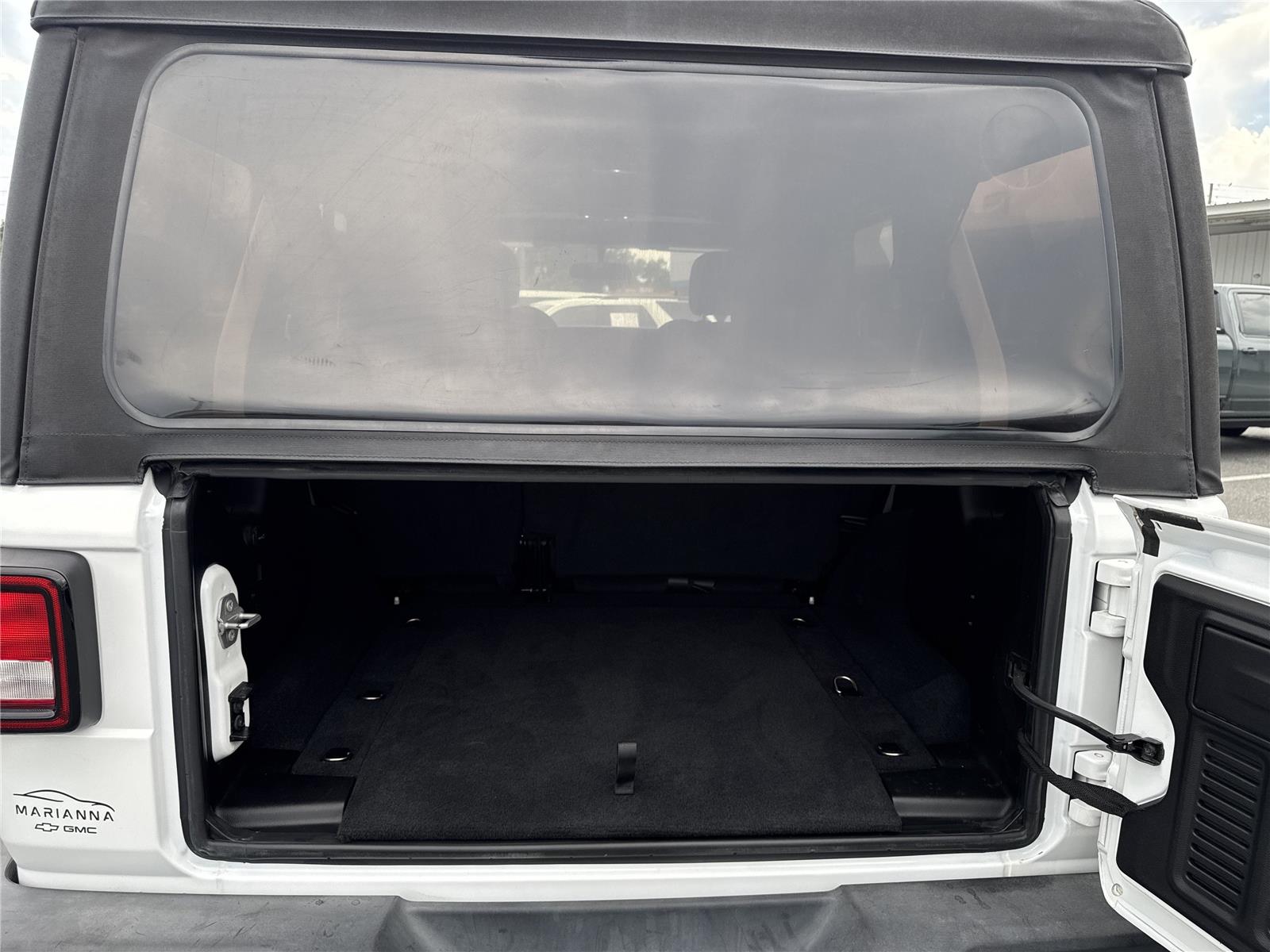 Used 2022 Bright White Clearcoat Jeep Unlimited Sport S image 29