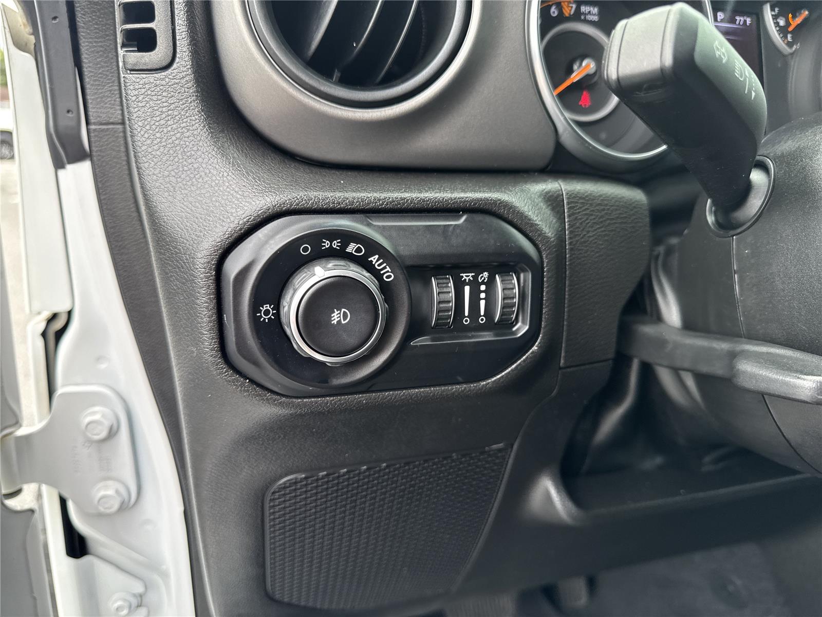 Used 2022 Bright White Clearcoat Jeep Unlimited Sport S image 20