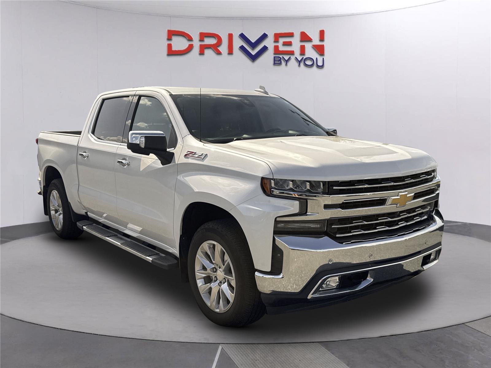 White (Iridescent Pearl Tricoat) 2019 Chevrolet Silverado 1500 Pickup Truck Four-Wheel Drive 8-Speed Automatic
