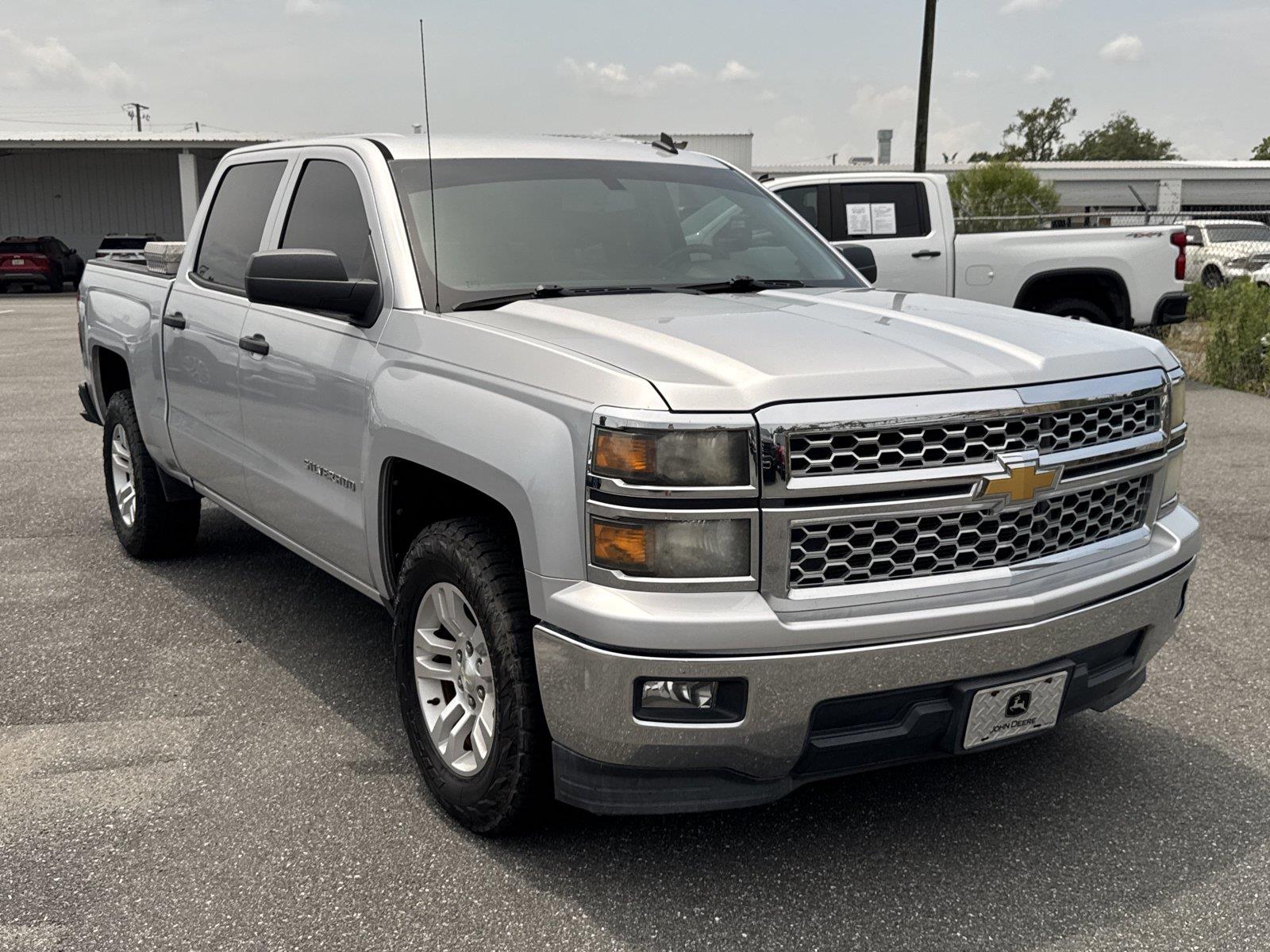 Silver Ice Metallic 2014 Chevrolet Silverado 1500 Pickup Truck 4X2 6-Speed Automatic
