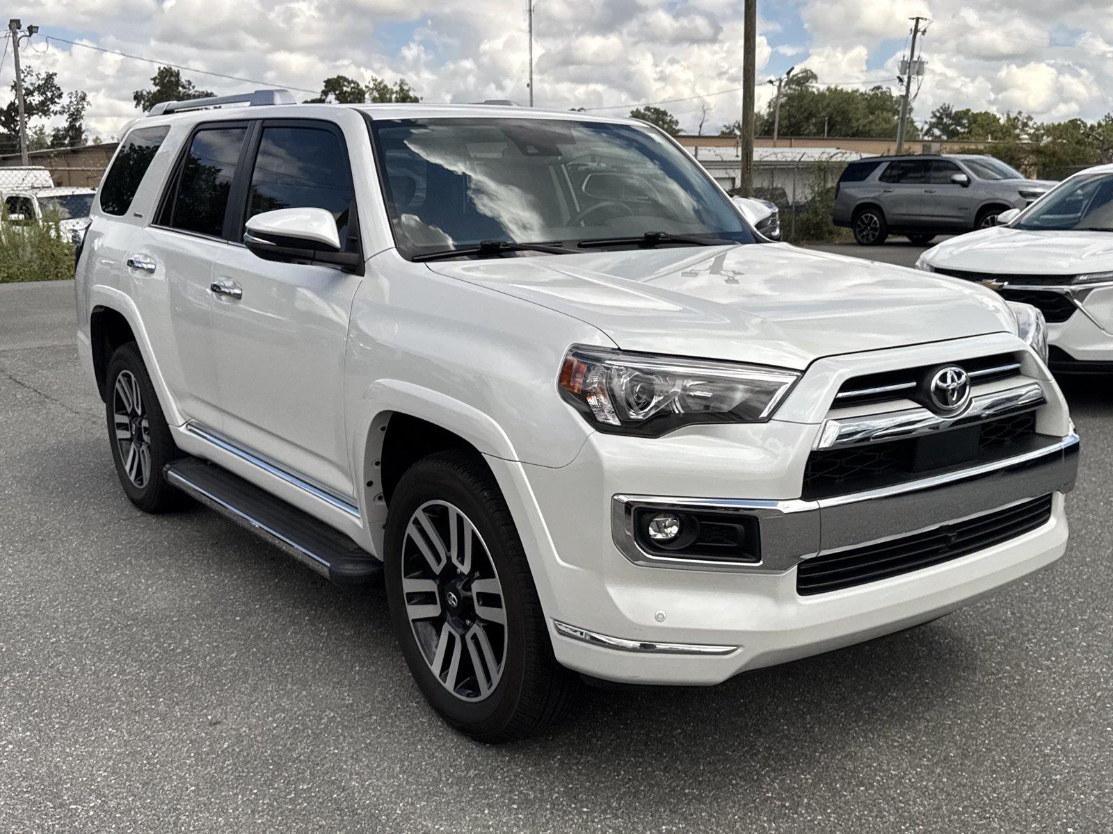 White (Wind Chill Pearl) 2024 Toyota 4Runner SUV / Crossover All-Wheel Drive 5-Speed Automatic