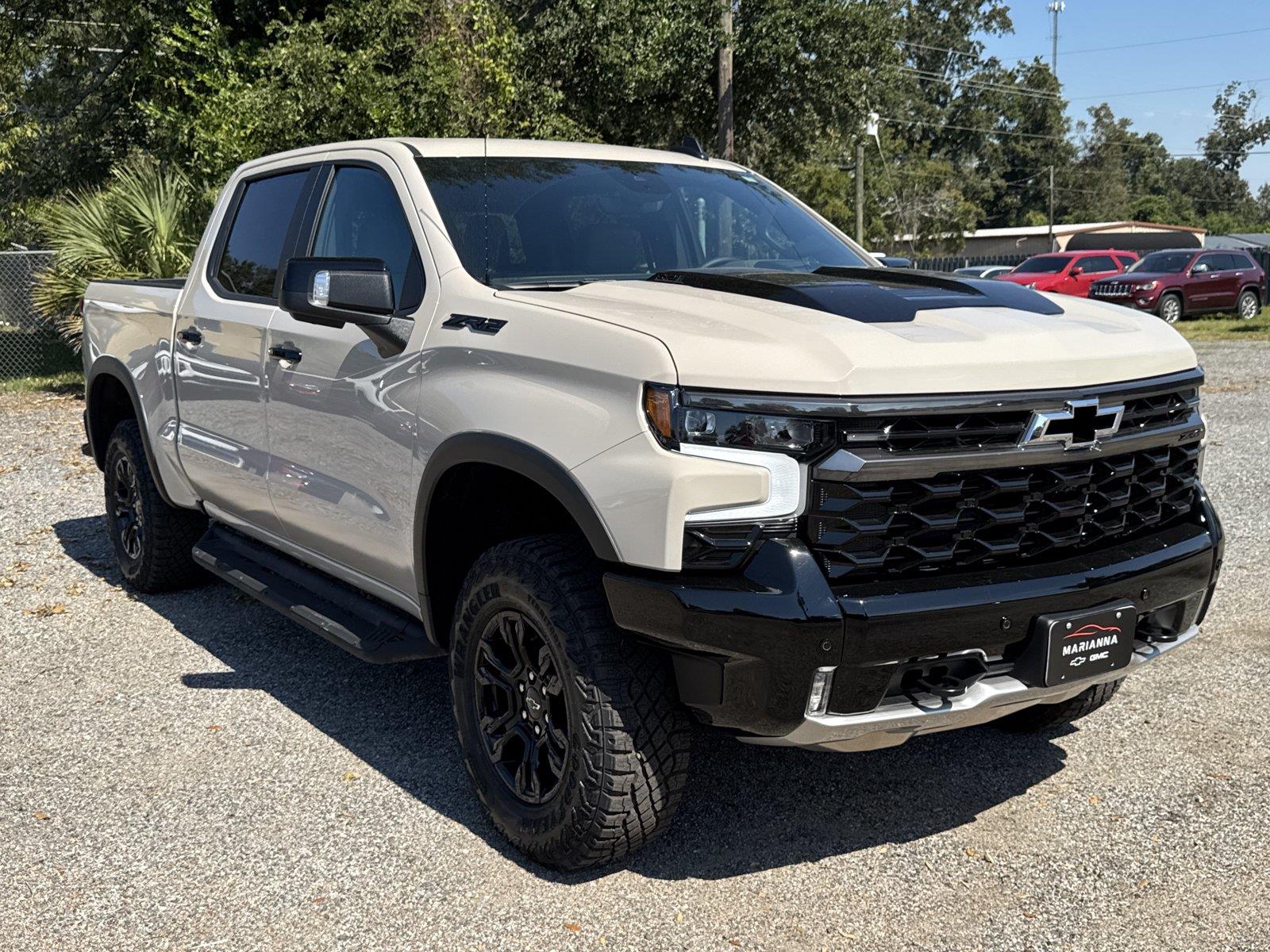 White Sands 2026 Chevrolet Silverado 1500 Pickup Truck Four-Wheel Drive Automatic