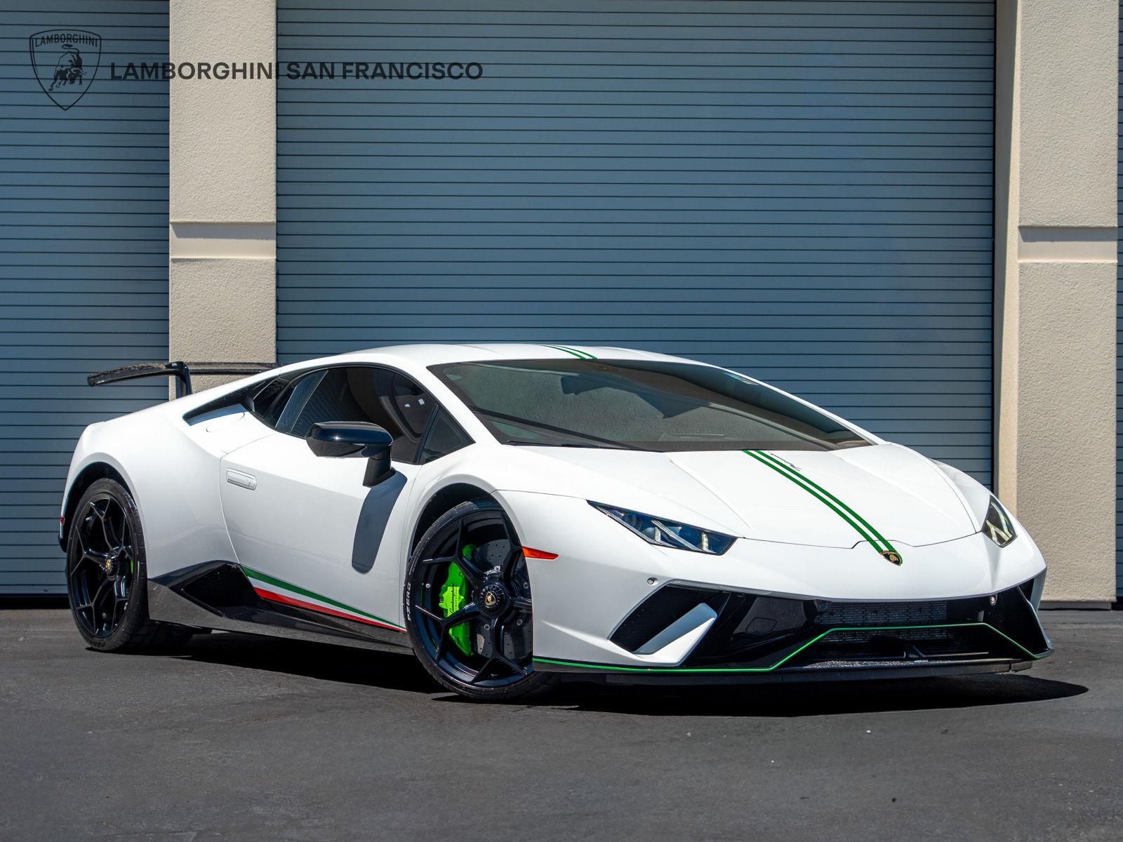 2018 Lamborghini Huracan LP 640-4 Performante Coupe AWD