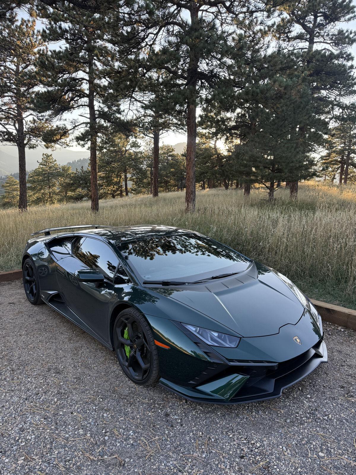 Green (Verde Hydra Metallic) 2023 Lamborghini Huracan Coupe Rear-Wheel Drive Automatic