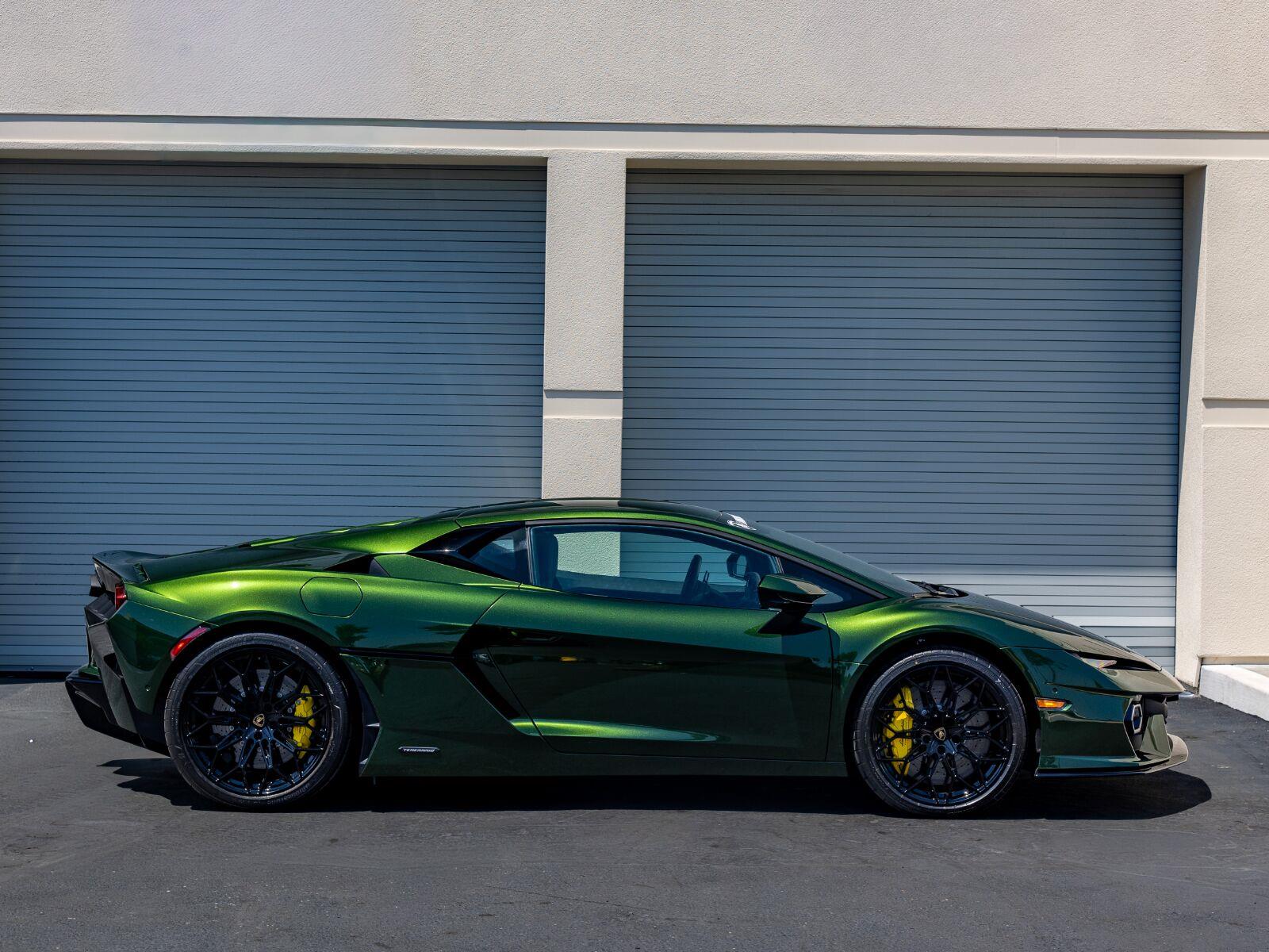Green (Verde Ermes Metallic) 2026 Lamborghini Temerario Coupe All-Wheel Drive Automatic