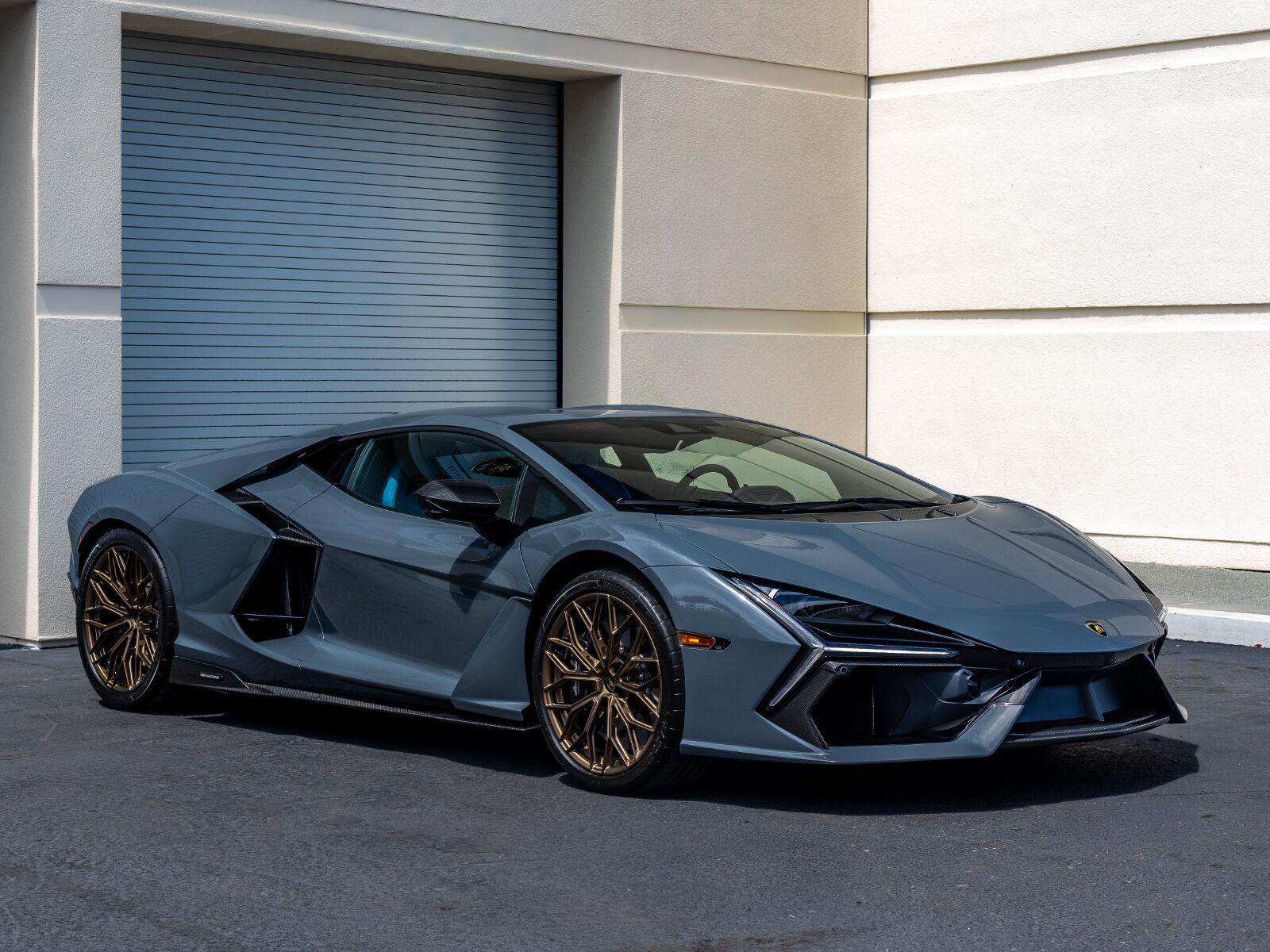 2026 Lamborghini Revuelto Coupe All-Wheel Drive Automatic