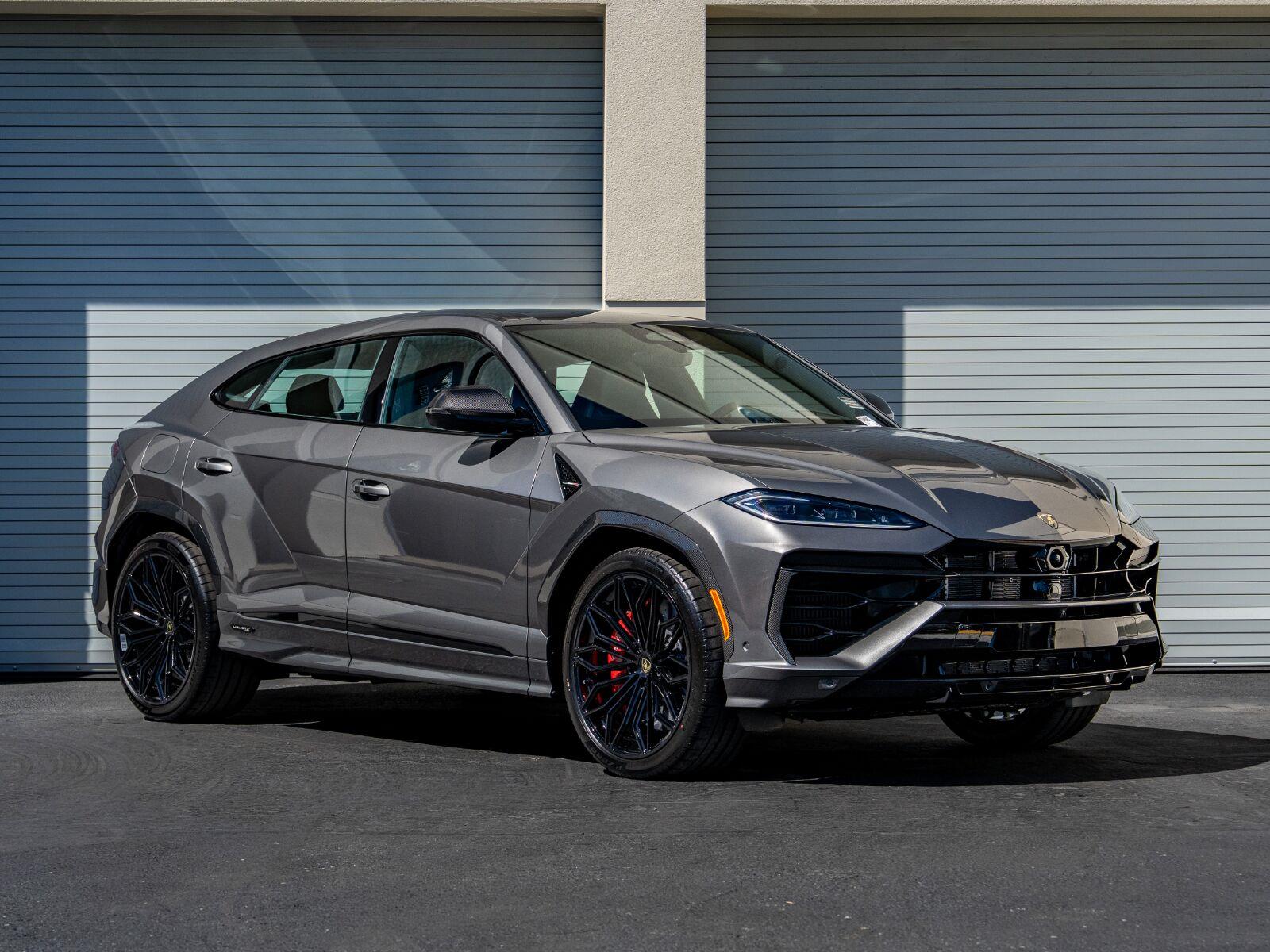 Grigio Keres 2026 Lamborghini Urus SUV / Crossover All-Wheel Drive Automatic