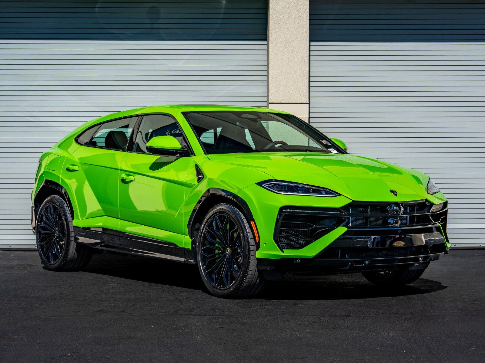 Green (Verde Mantis Metallic) 2026 Lamborghini Urus SUV / Crossover All-Wheel Drive Automatic