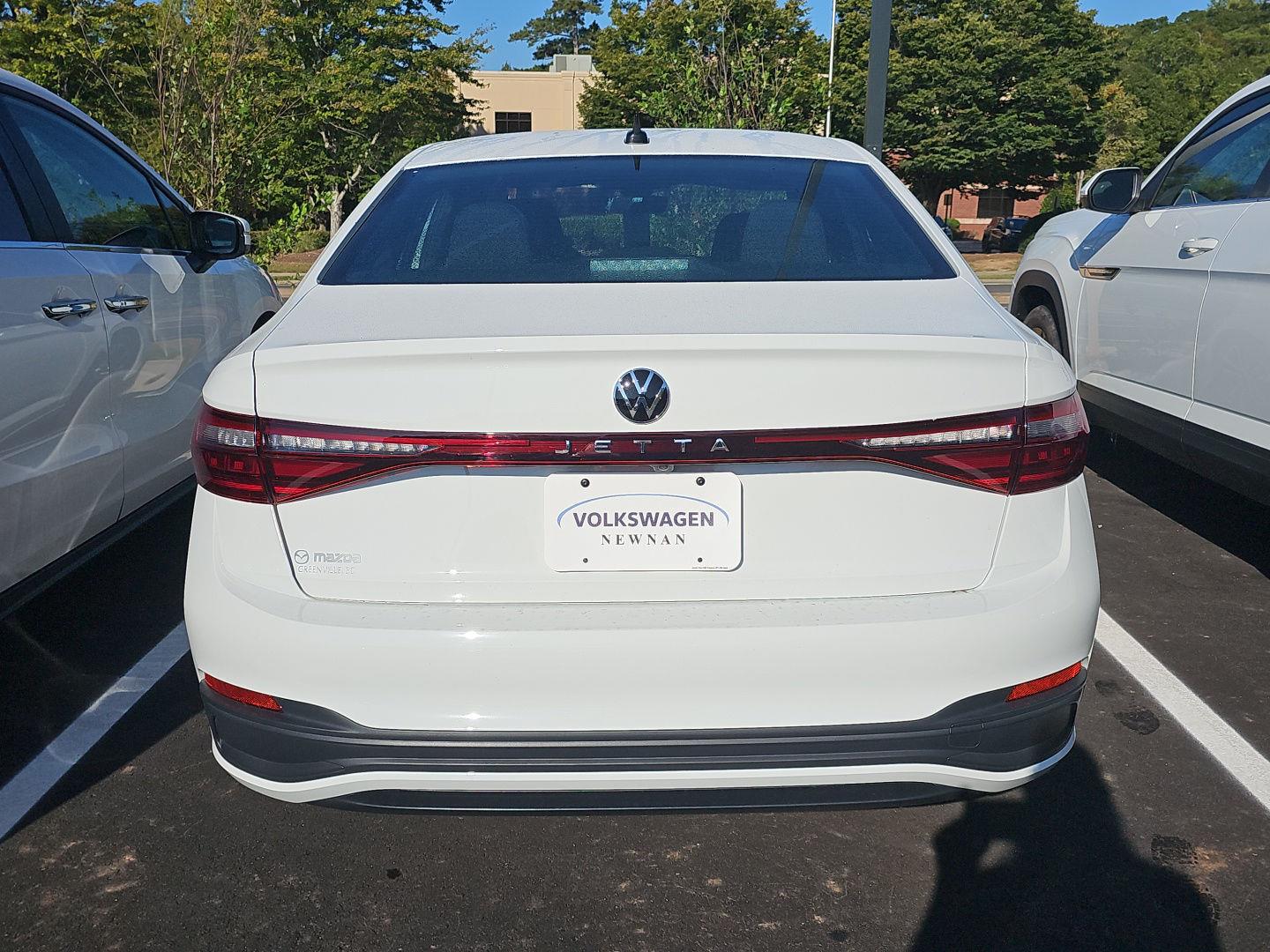 Used 2025 Pure White Volkswagen Sport image 4