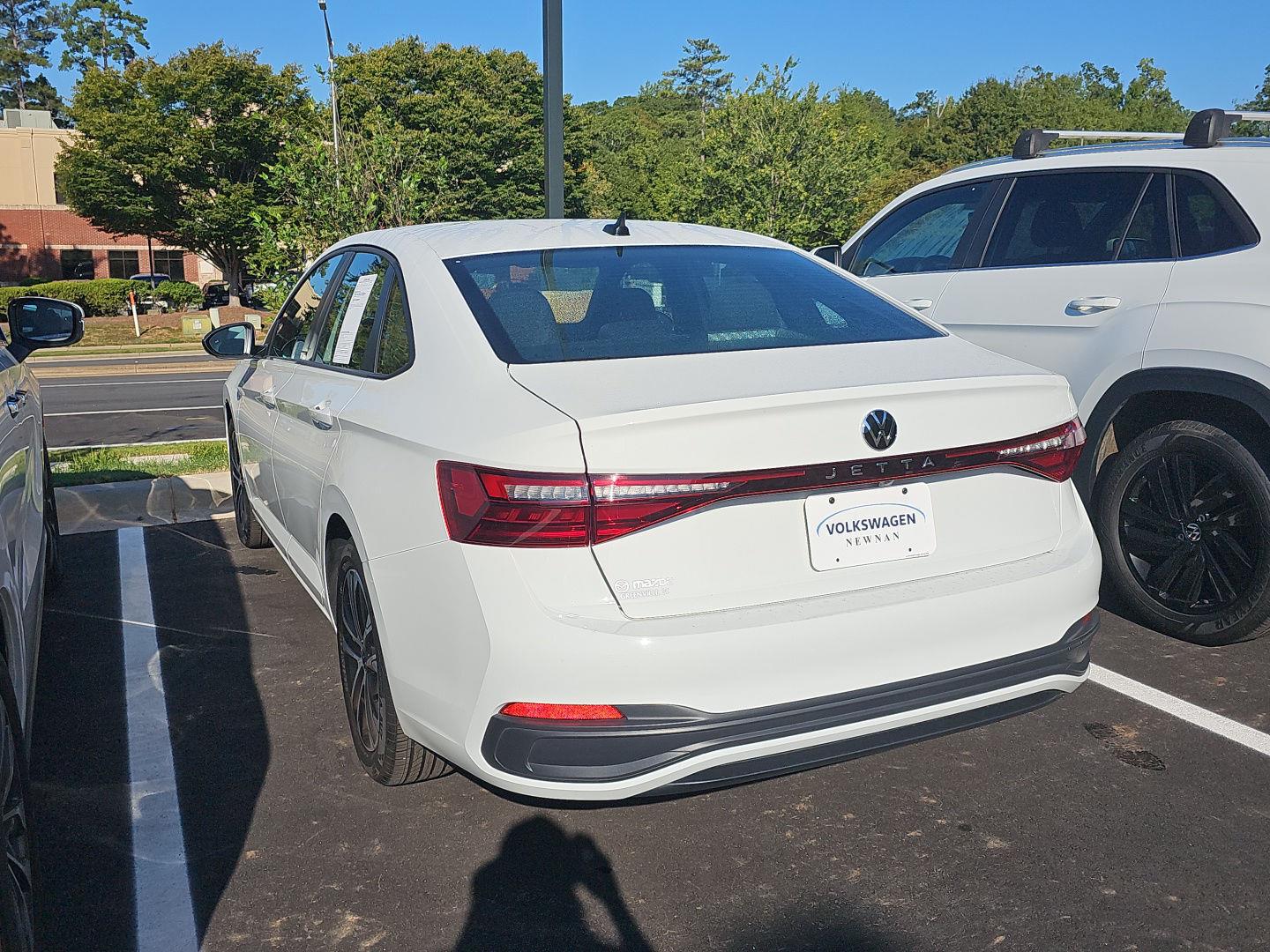 Used 2025 Pure White Volkswagen Sport image 5