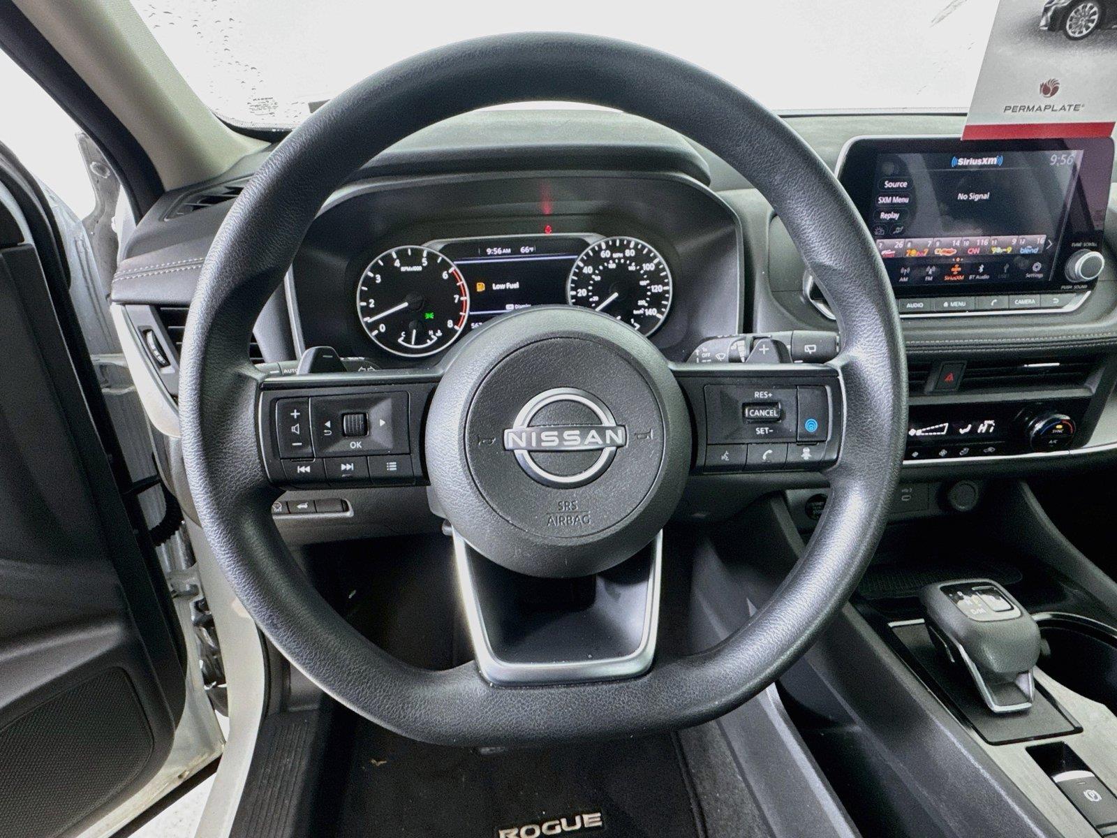 Used 2024 Everest White Pearl Nissan SV image 11