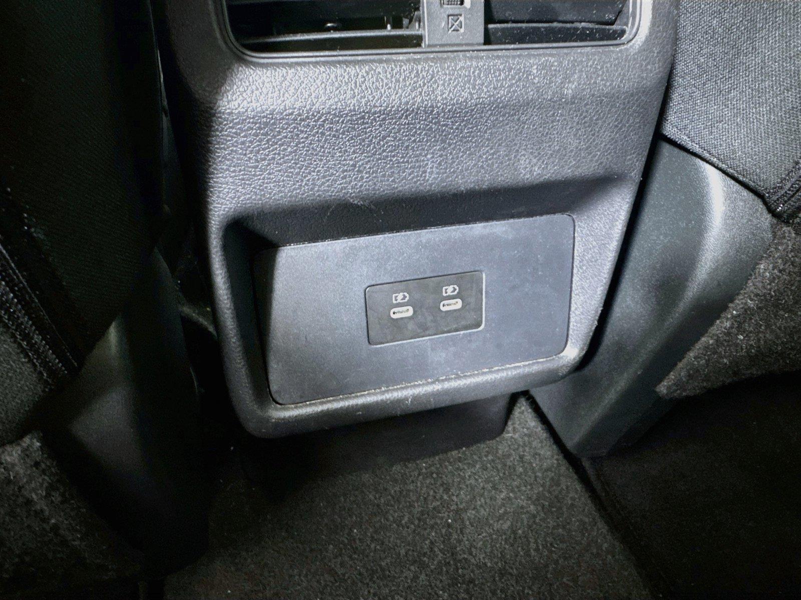 Used 2024 Everest White Pearl Nissan SV image 31