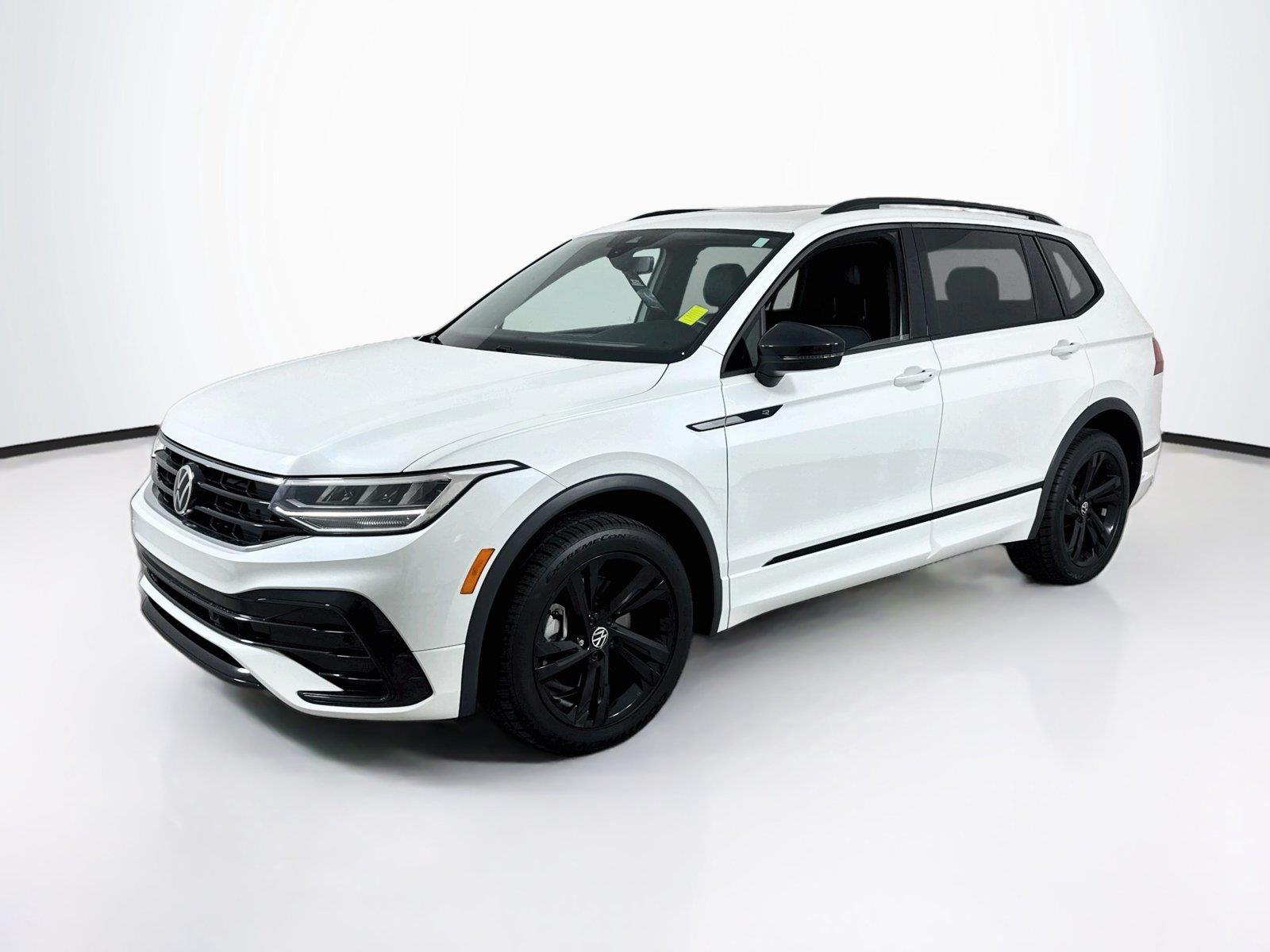 Opal White Pearl 2023 Volkswagen Tiguan SUV / Crossover Front-Wheel Drive Automatic