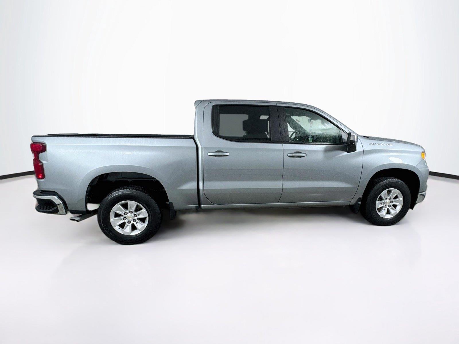2025 Chevrolet Silverado 1500 LT - Photo 8
