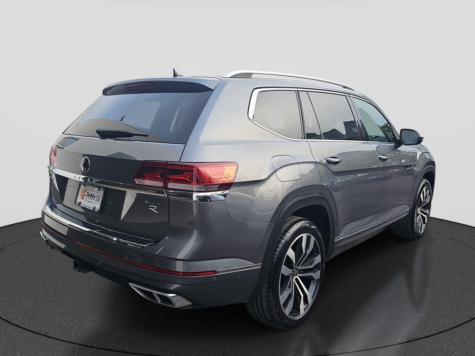 Volkswagen Atlas 3.6L V6 SEL Premium R-Line - Image 5