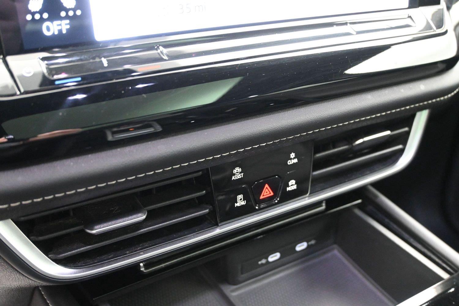 Volkswagen Atlas Cross Sport 2.0T SE w/Technology - Image 5