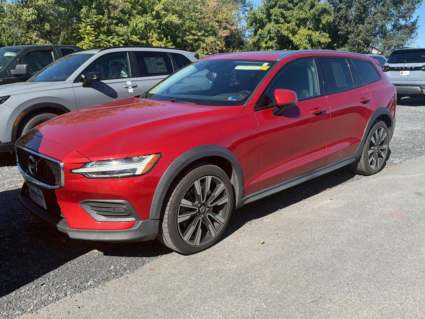 2020 Volvo V60 Cross Country