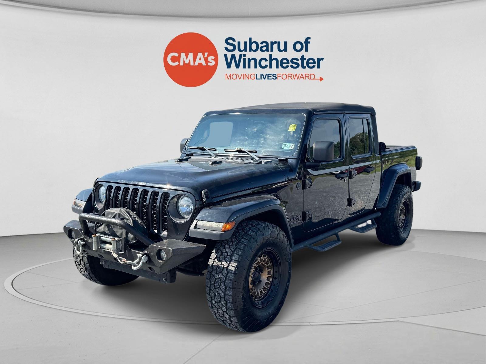 Black Clearcoat 2021 Jeep Gladiator Pickup Truck Four-Wheel Drive 8-Speed Automatic