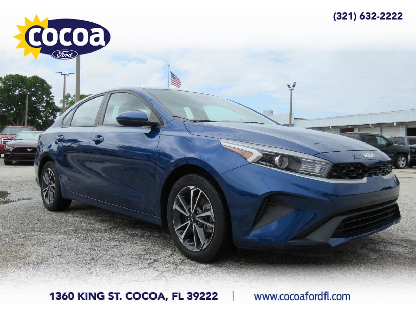 Blue 2024 Kia Forte LXS FWD Sedan Front-Wheel Drive Continuously Variable Transmission