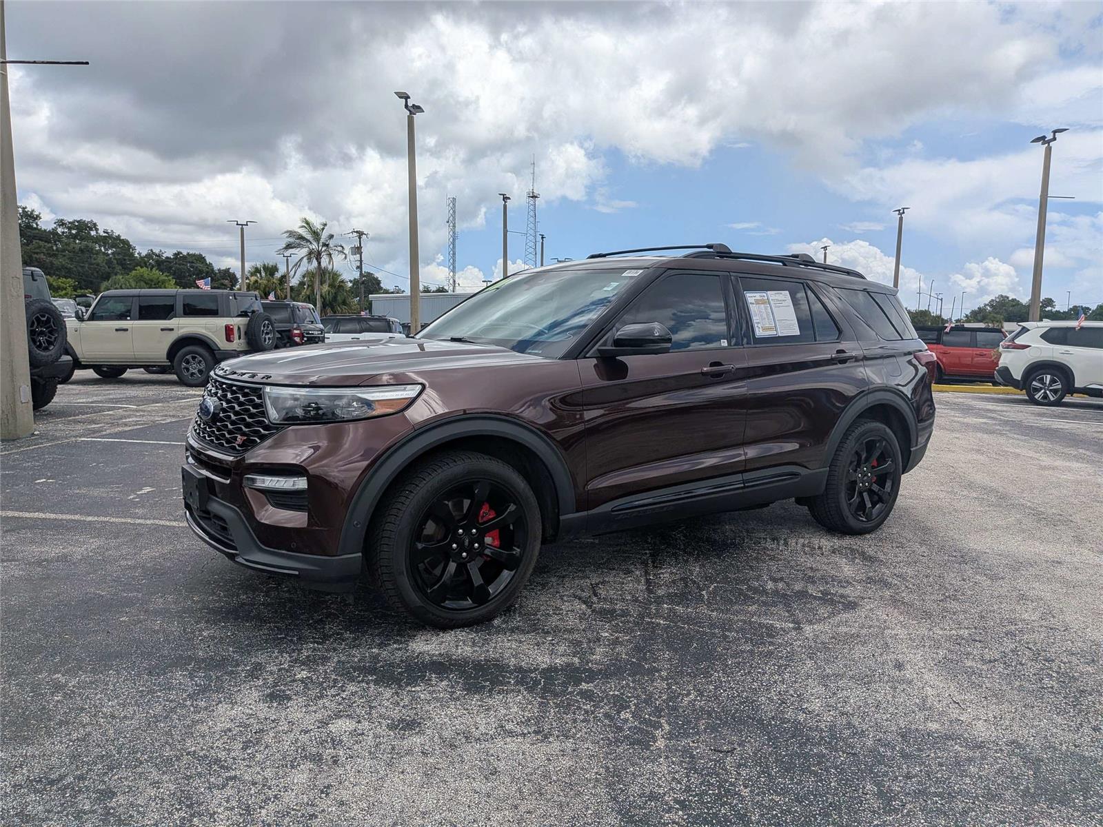 View vehicle photo 7
