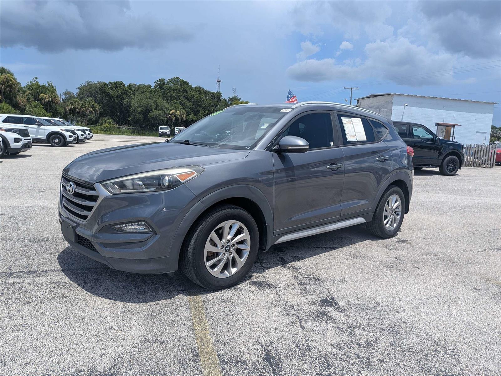 View vehicle photo 7