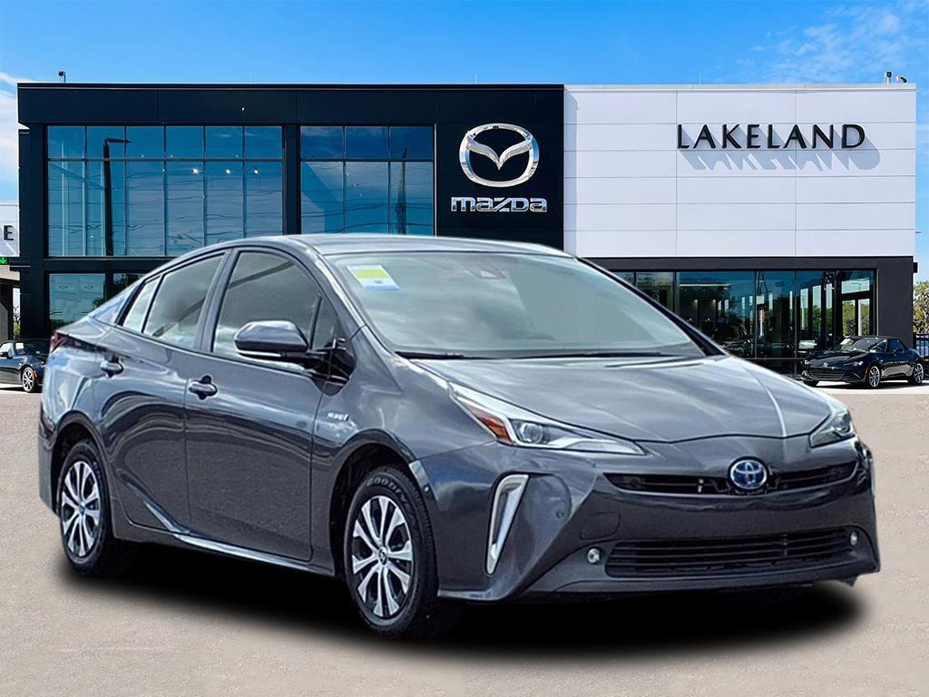 2020 Toyota Prius LE