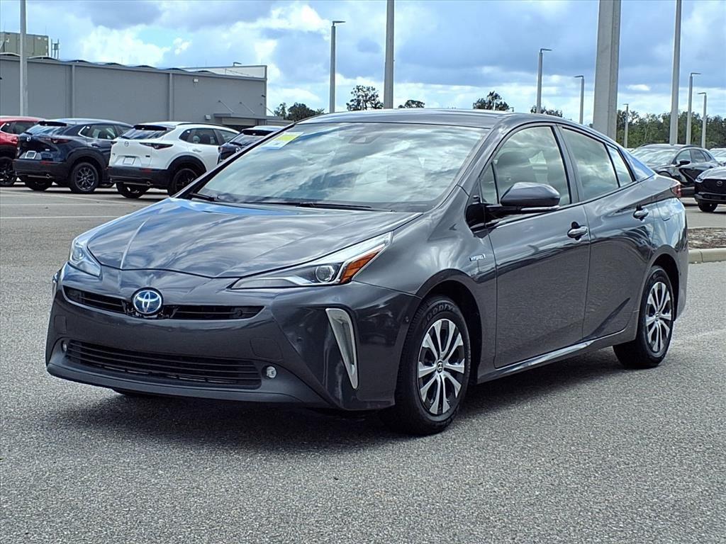 2020 Toyota Prius LE