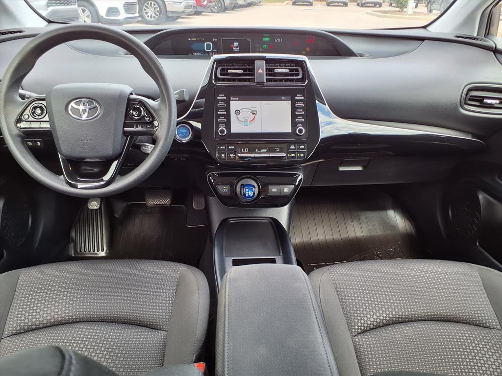 2020 Toyota Prius LE