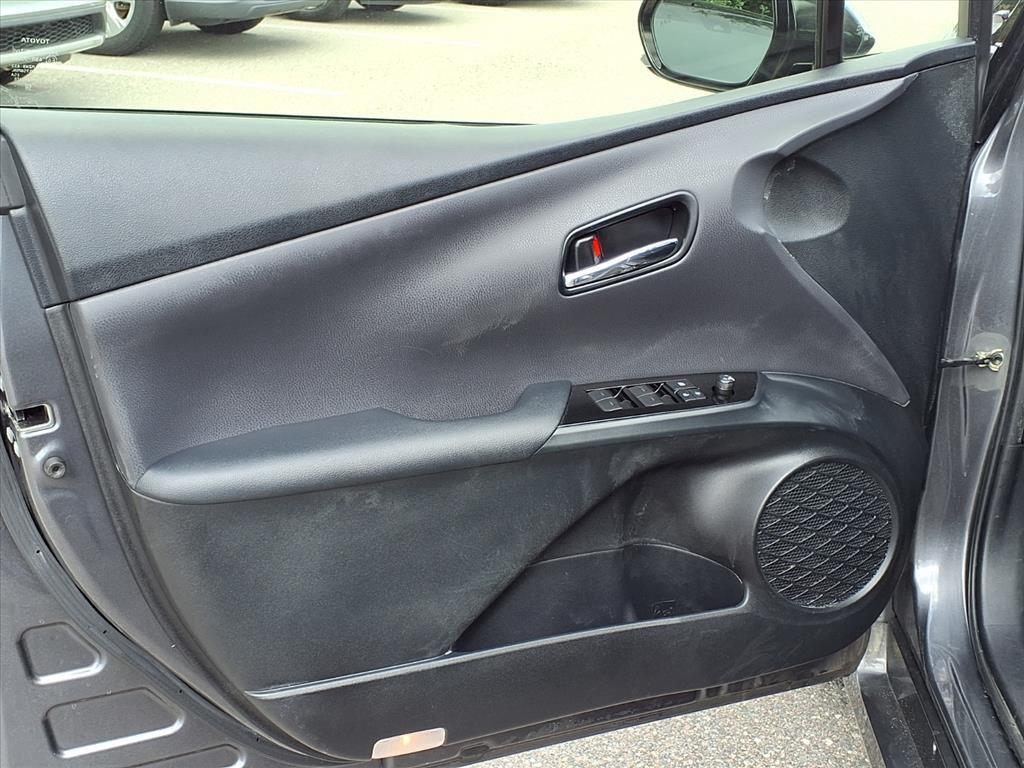 2020 Toyota Prius LE