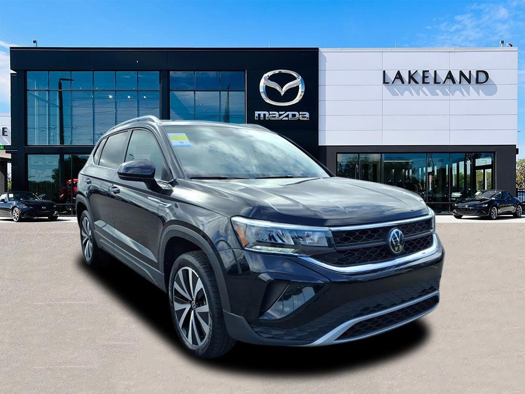 2024 Volkswagen Taos SE