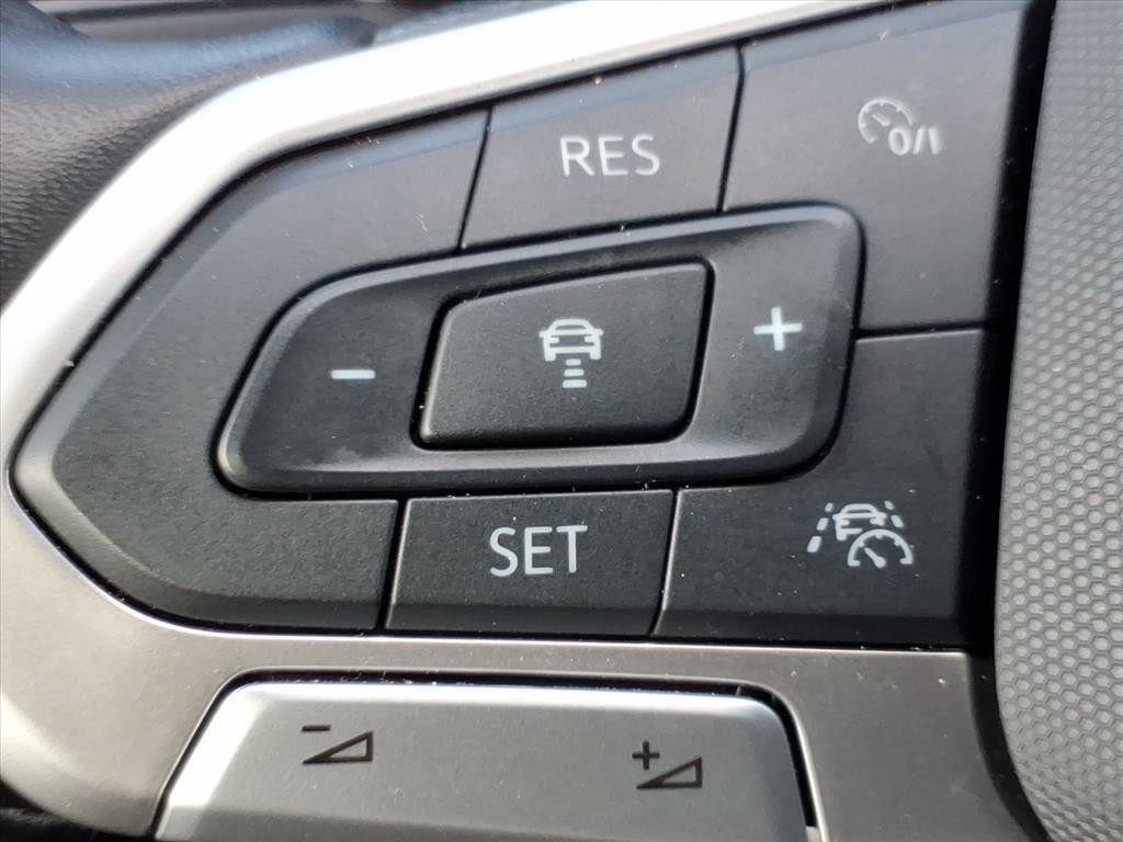 2024 Volkswagen Taos SE