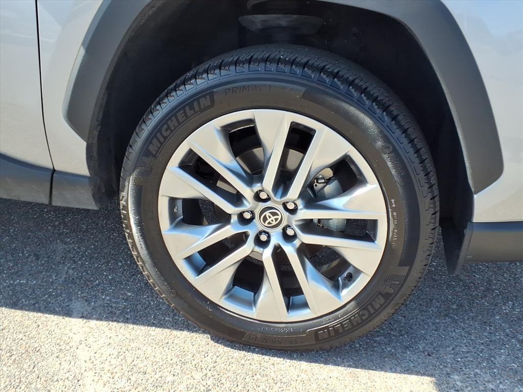 2022 Toyota RAV4 XLE Premium