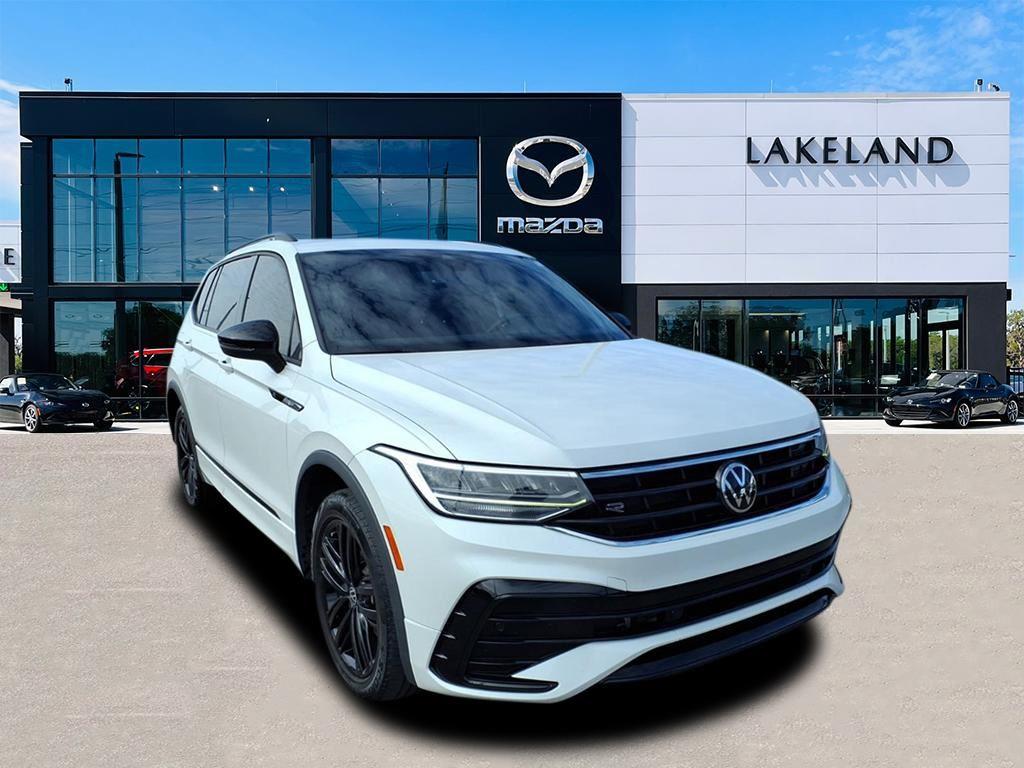2022 Volkswagen Tiguan SE R-Line Black
